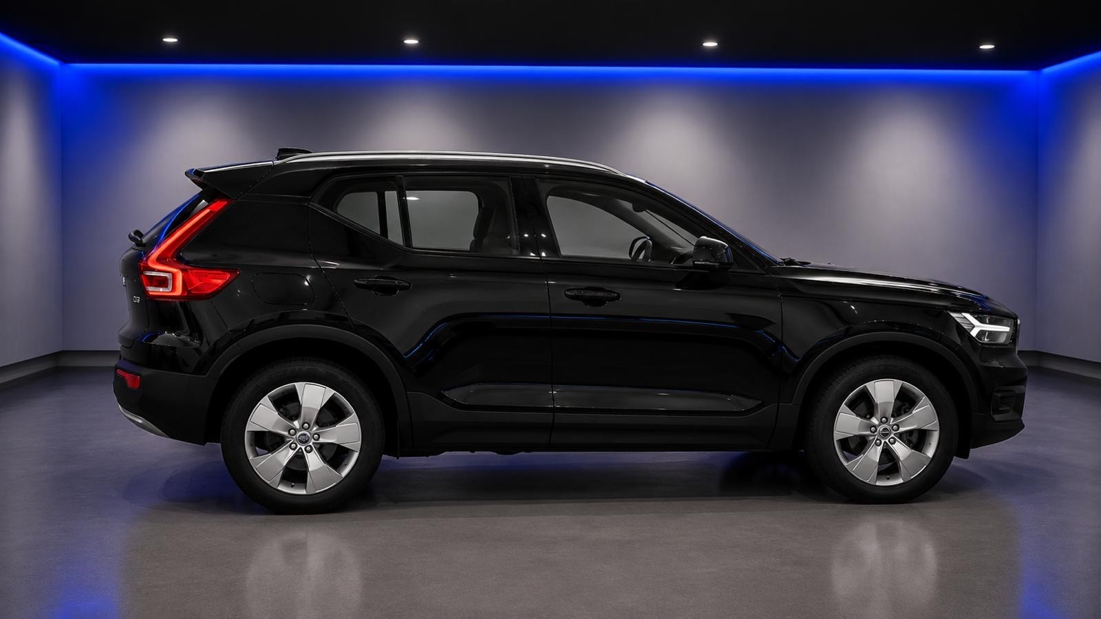 VOLVO XC40 D3 Momentum Geartronic-image-6