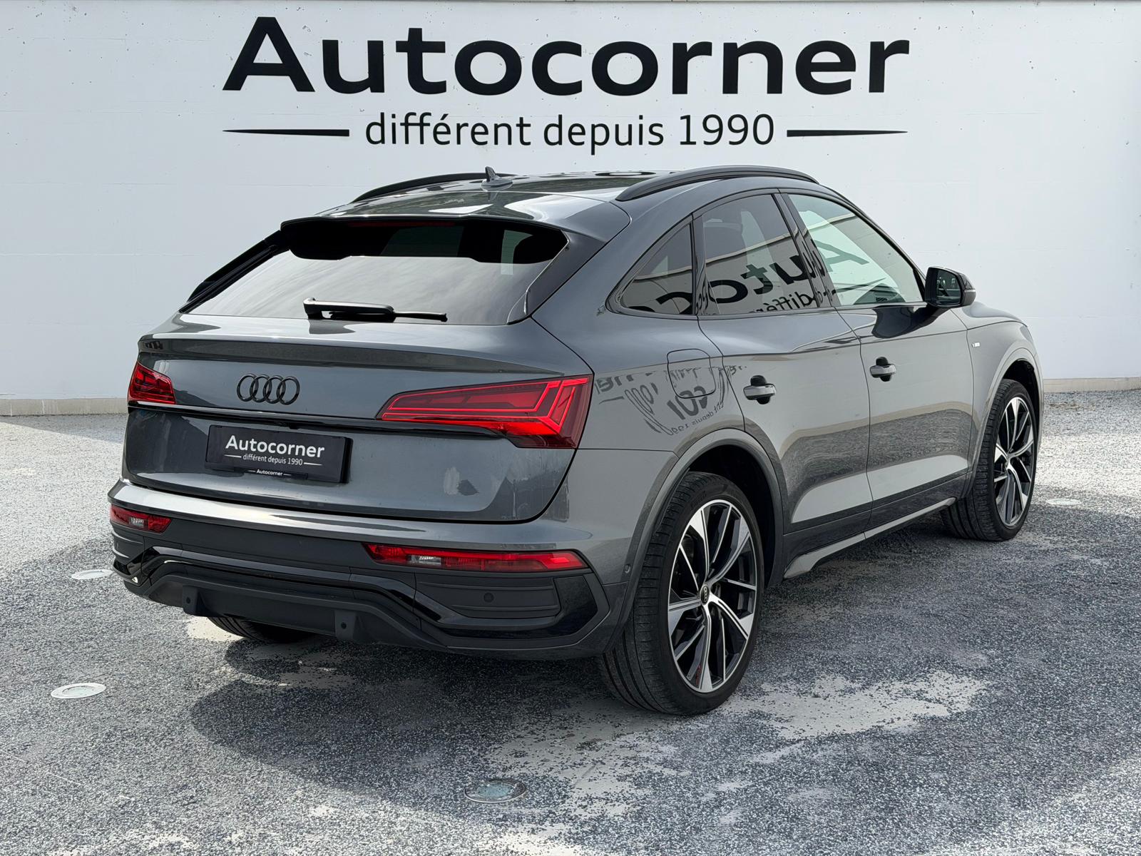 AUDI Q5 Sportback 40 TDI Blackedition quattro S-tronic-image-3