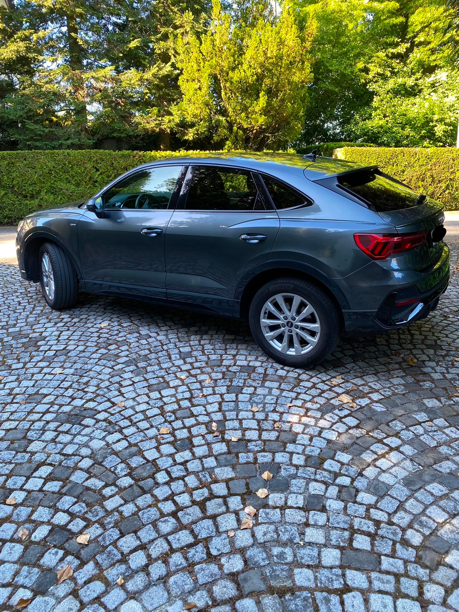 AUDI 2.0 40 TFSI S line quattro S-Tronic-image-4