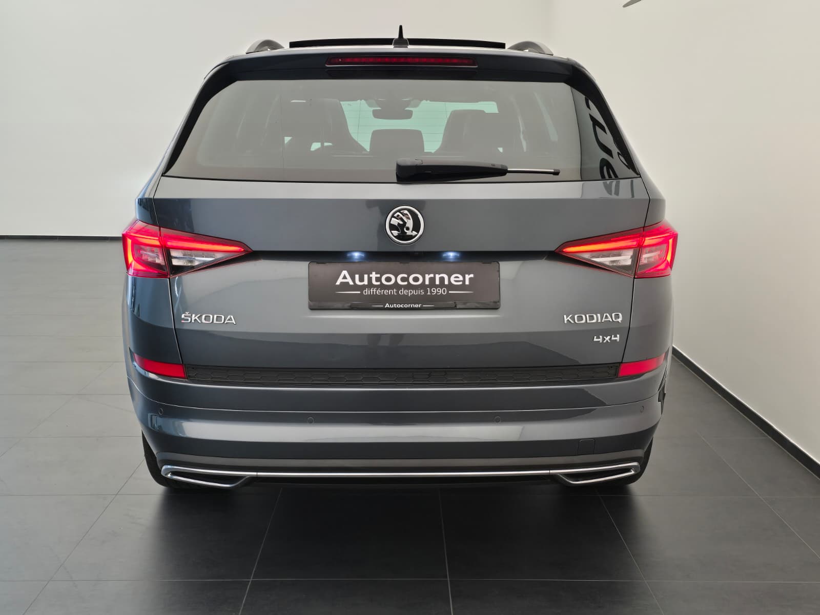 SKODA Kodiaq 2.0 TSI 4x4 Sport Line-image-6