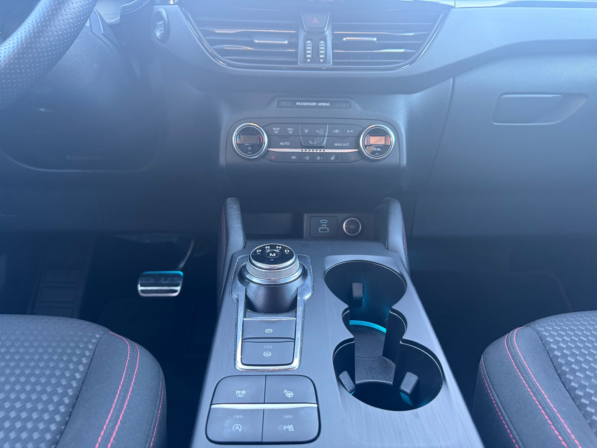 FORD Kuga 2.0 TDCi EcoBlue ST-Line 4WD Automat-image-11