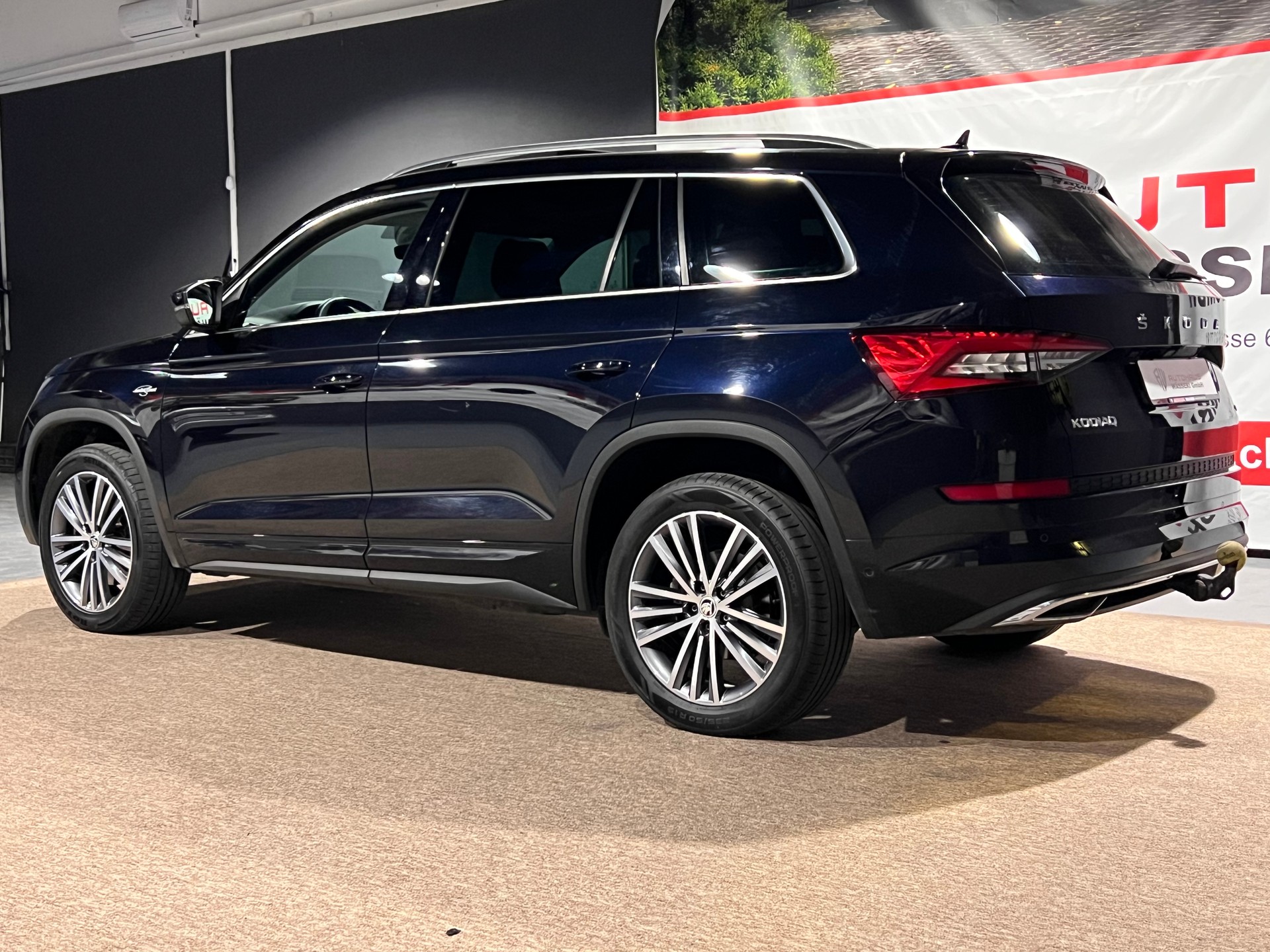 SKODA Kodiaq 2.0 TSI 4x4 L&K-image-4