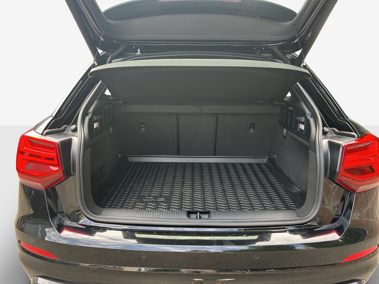AUDI Q2 35 TFSI S-tronic-image-12