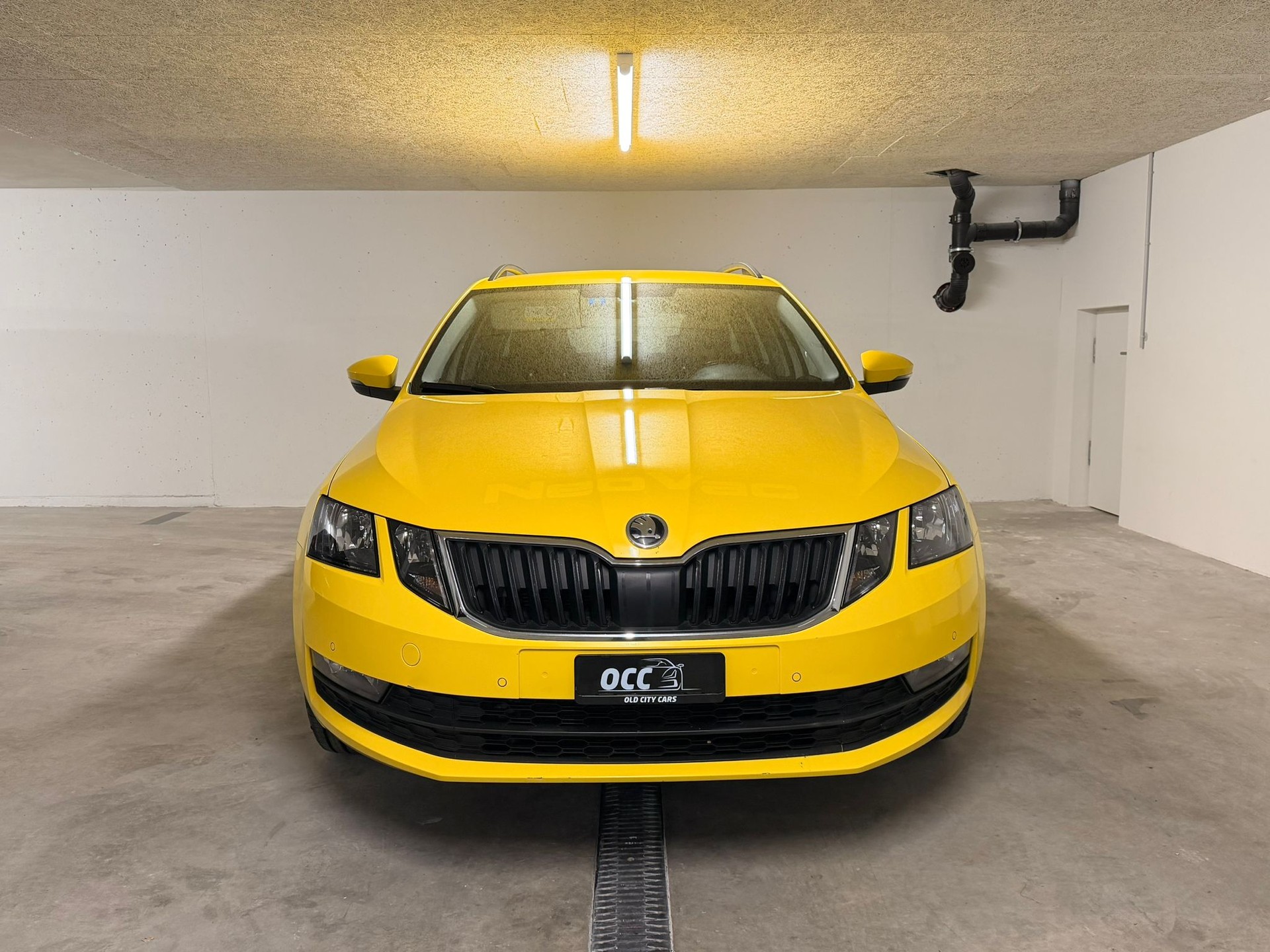 SKODA Octavia Combi 2.0 TDI Ambition 4x4 DSG-image-1