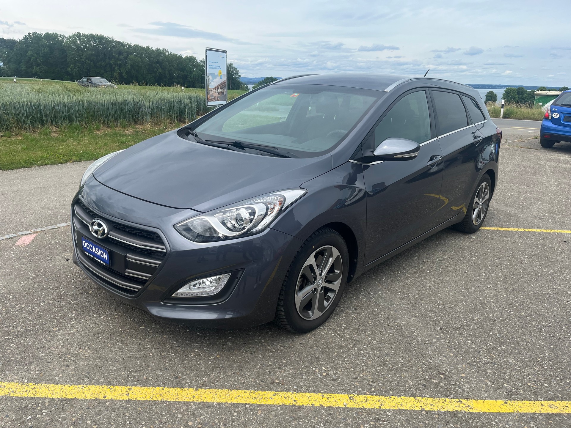 HYUNDAI i30 Wagon 1.6 CRDi GO Automatic DCT-image-1