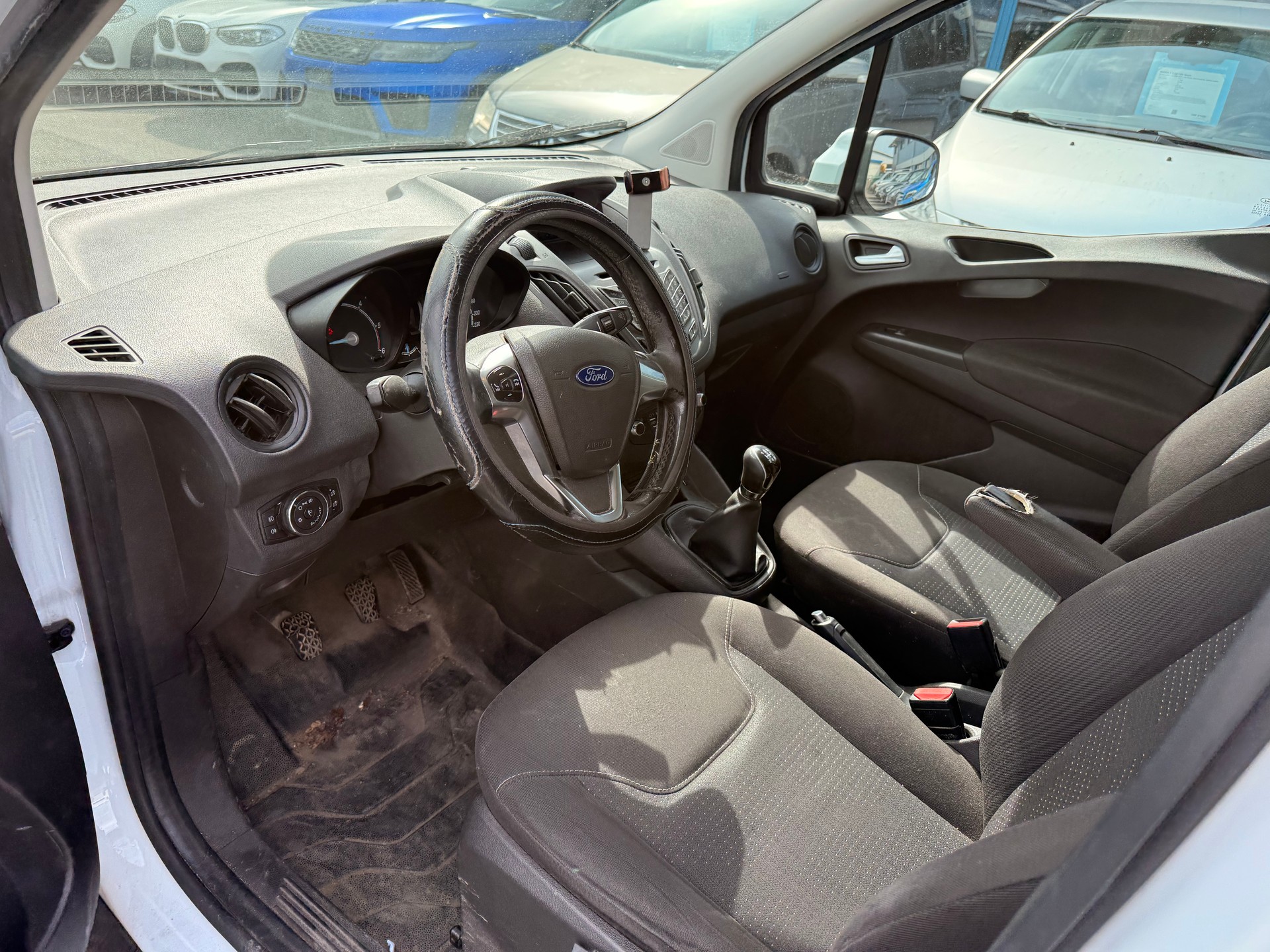 FORD Transit Courier Van 1.5 TDCi Ambiente-image-7
