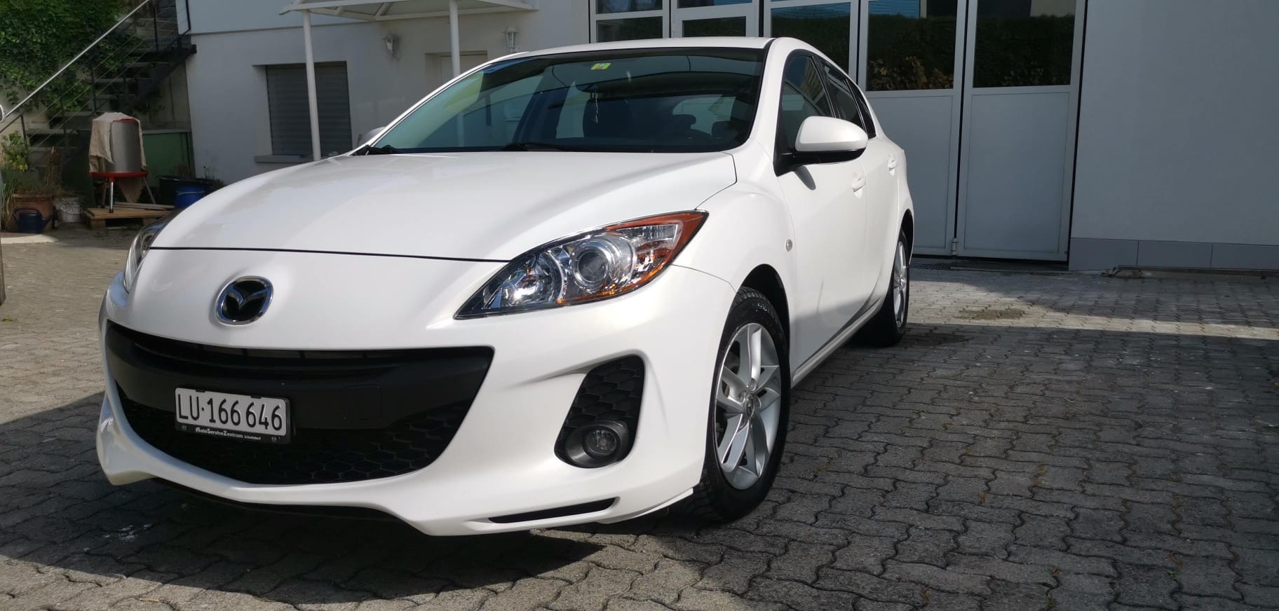 MAZDA 1.6 CD Exclusive-image-1