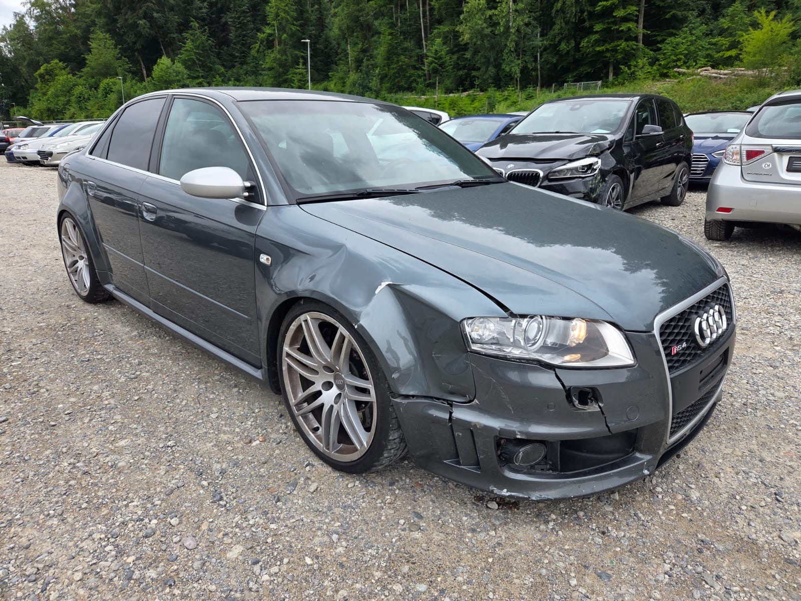 AUDI RS4 Limousine 4.2 V8 quattro-image-5