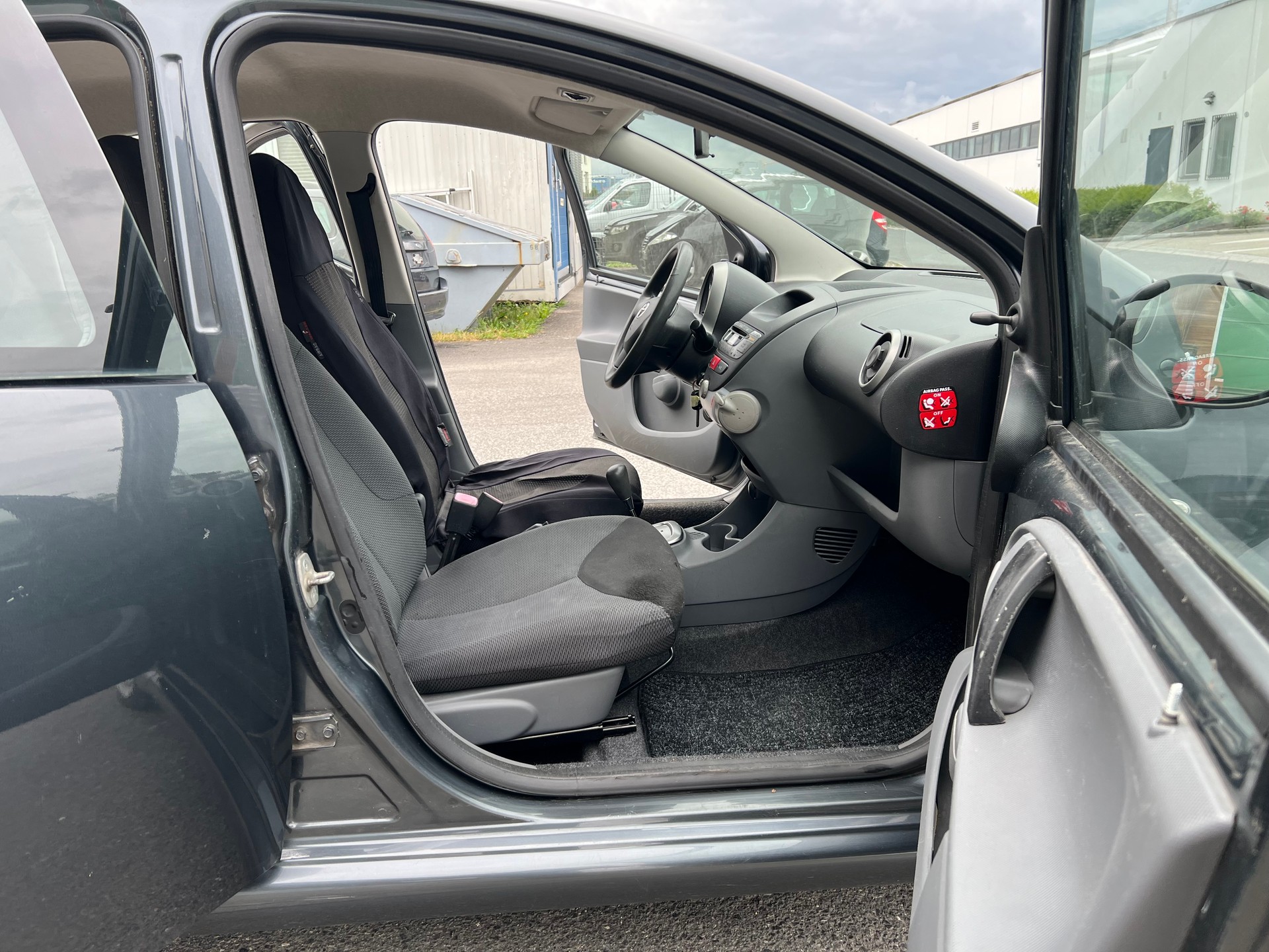 TOYOTA Aygo 1.0 Linea Luna-image-8