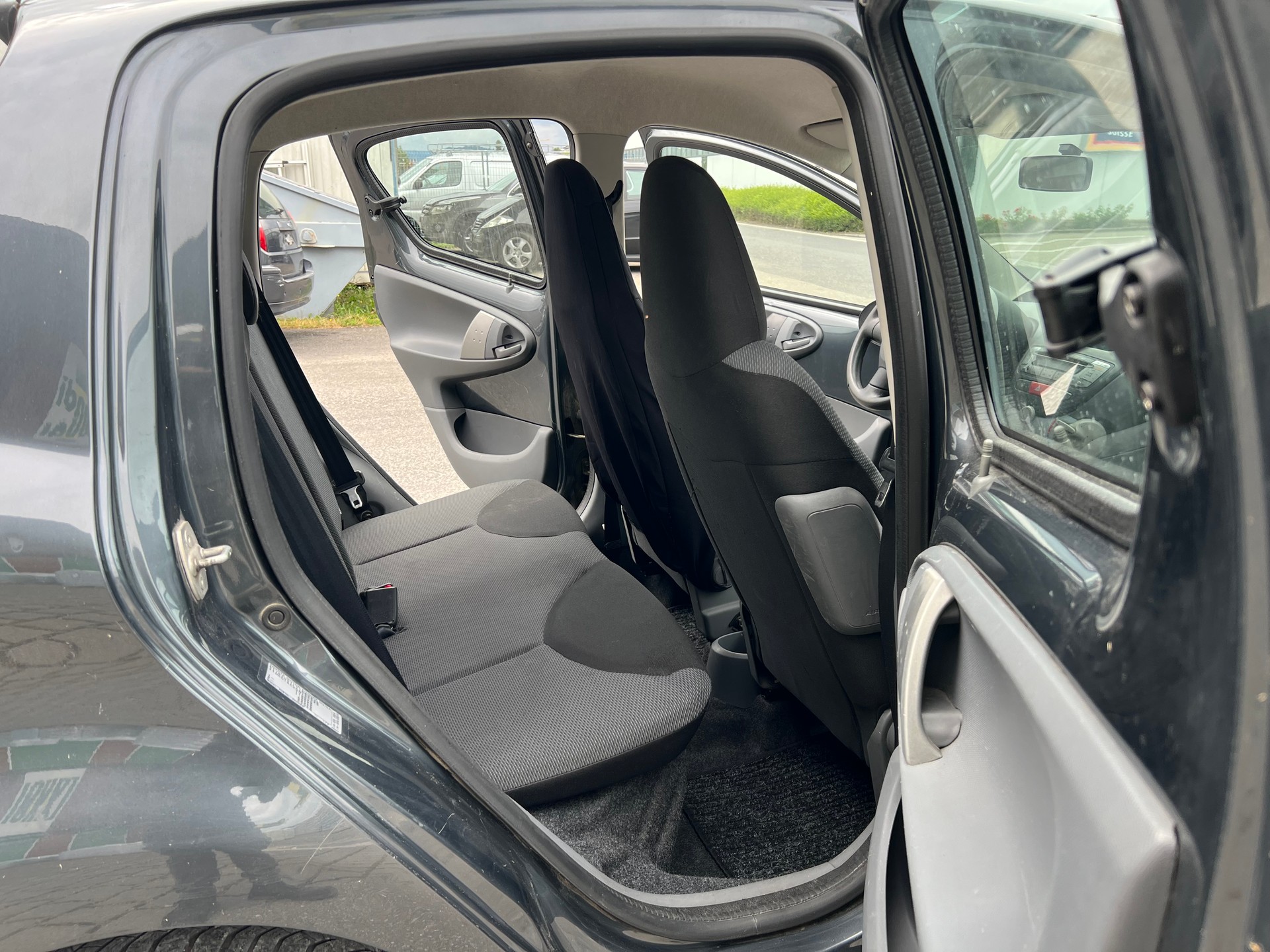 TOYOTA Aygo 1.0 Linea Luna-image-10