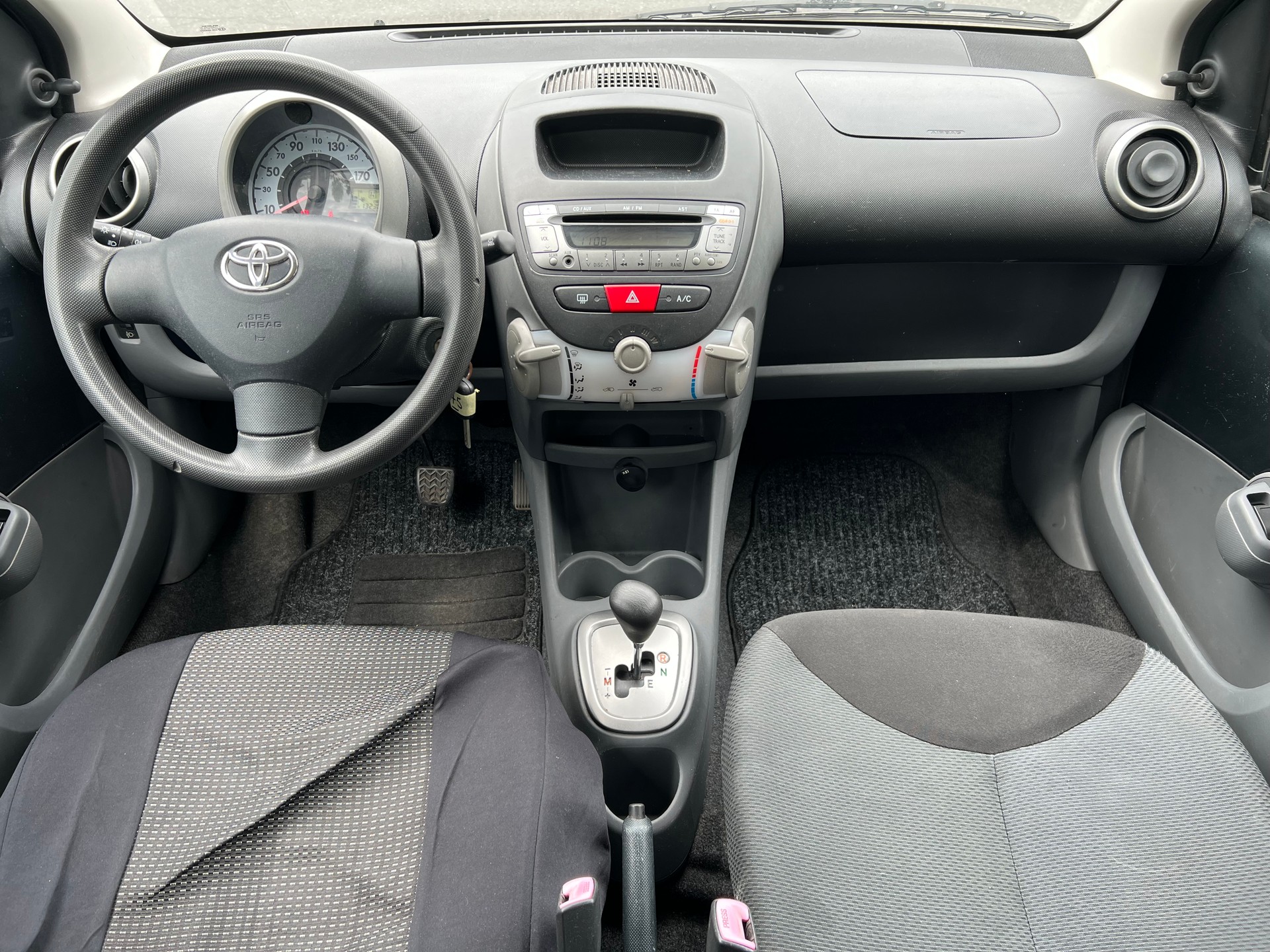 TOYOTA Aygo 1.0 Linea Luna-image-12