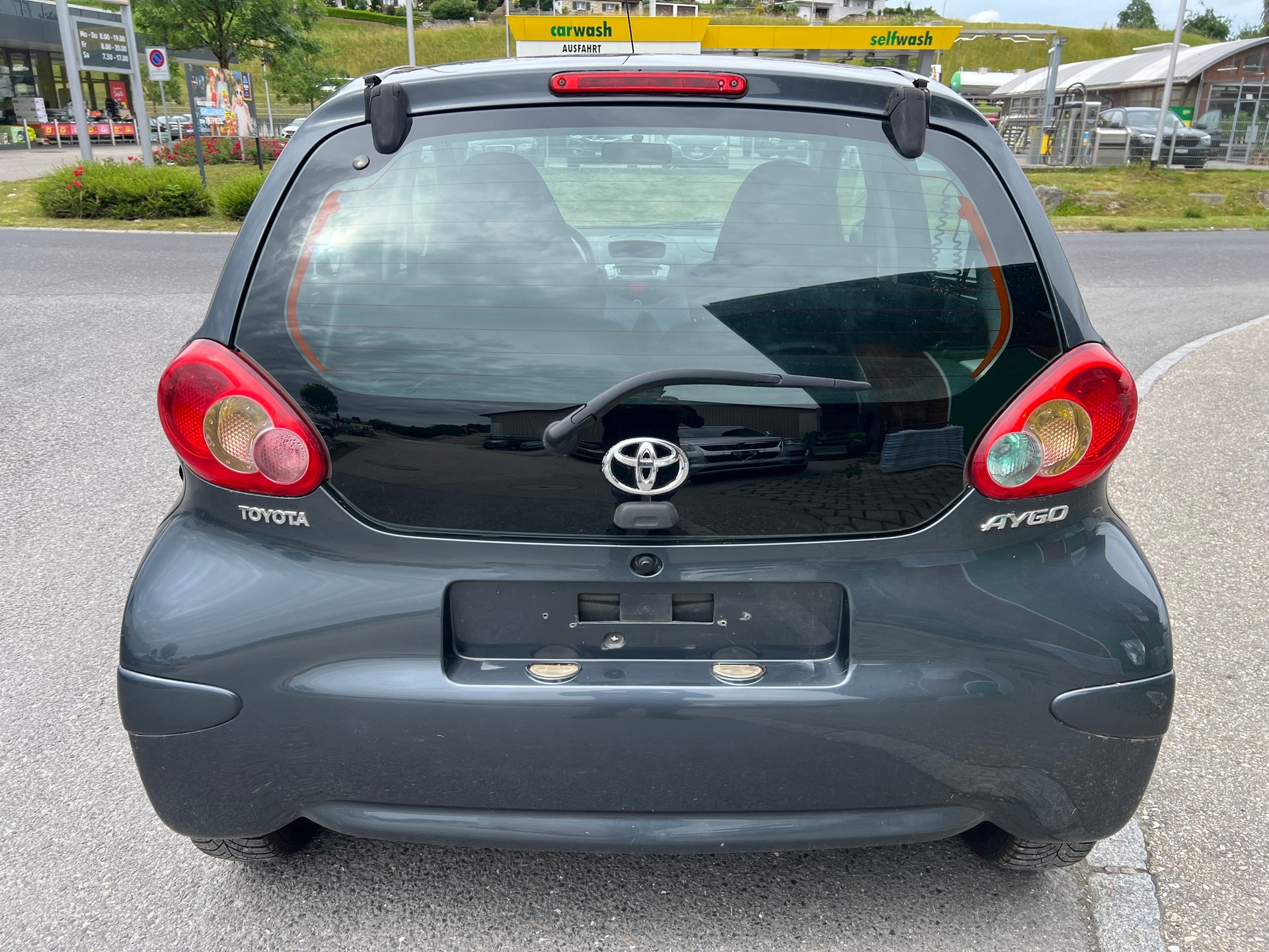 TOYOTA Aygo 1.0 Linea Luna-image-5