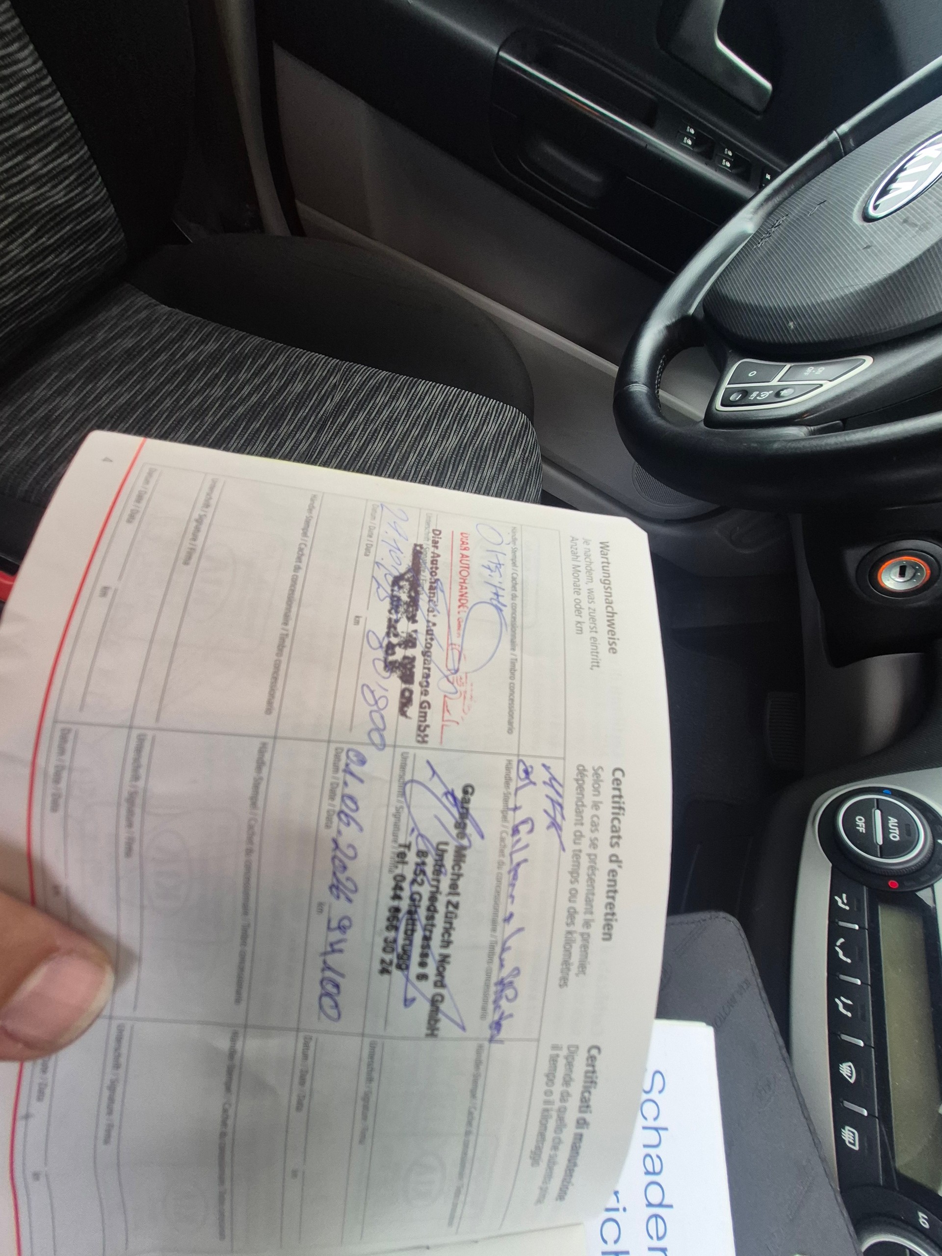 KIA Cee'd 2.0 16V Trend Automatic-image-10