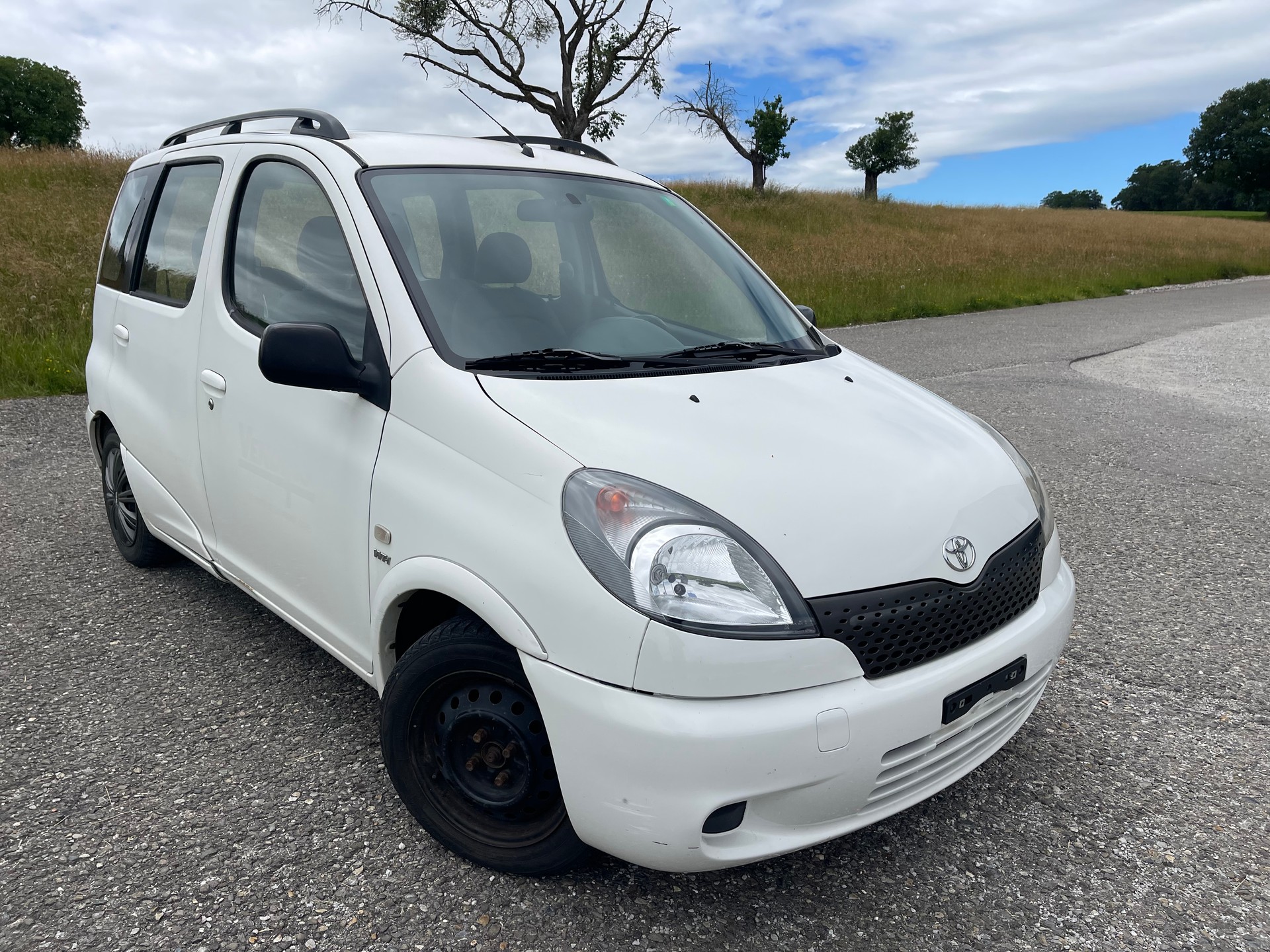 TOYOTA Yaris Verso 1.3 Linea Luna Automatic-image-2