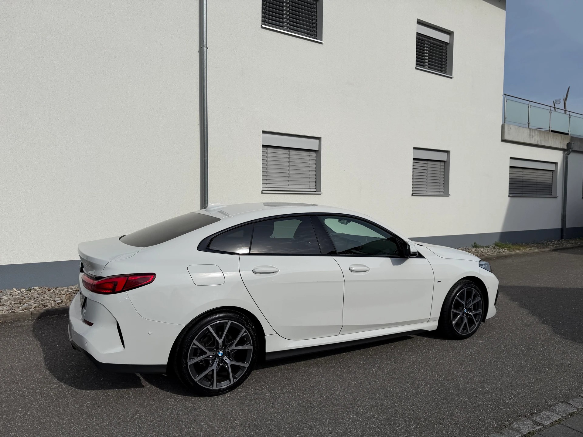 BMW 218i Gran Coupé M Sport Steptronic-image-4