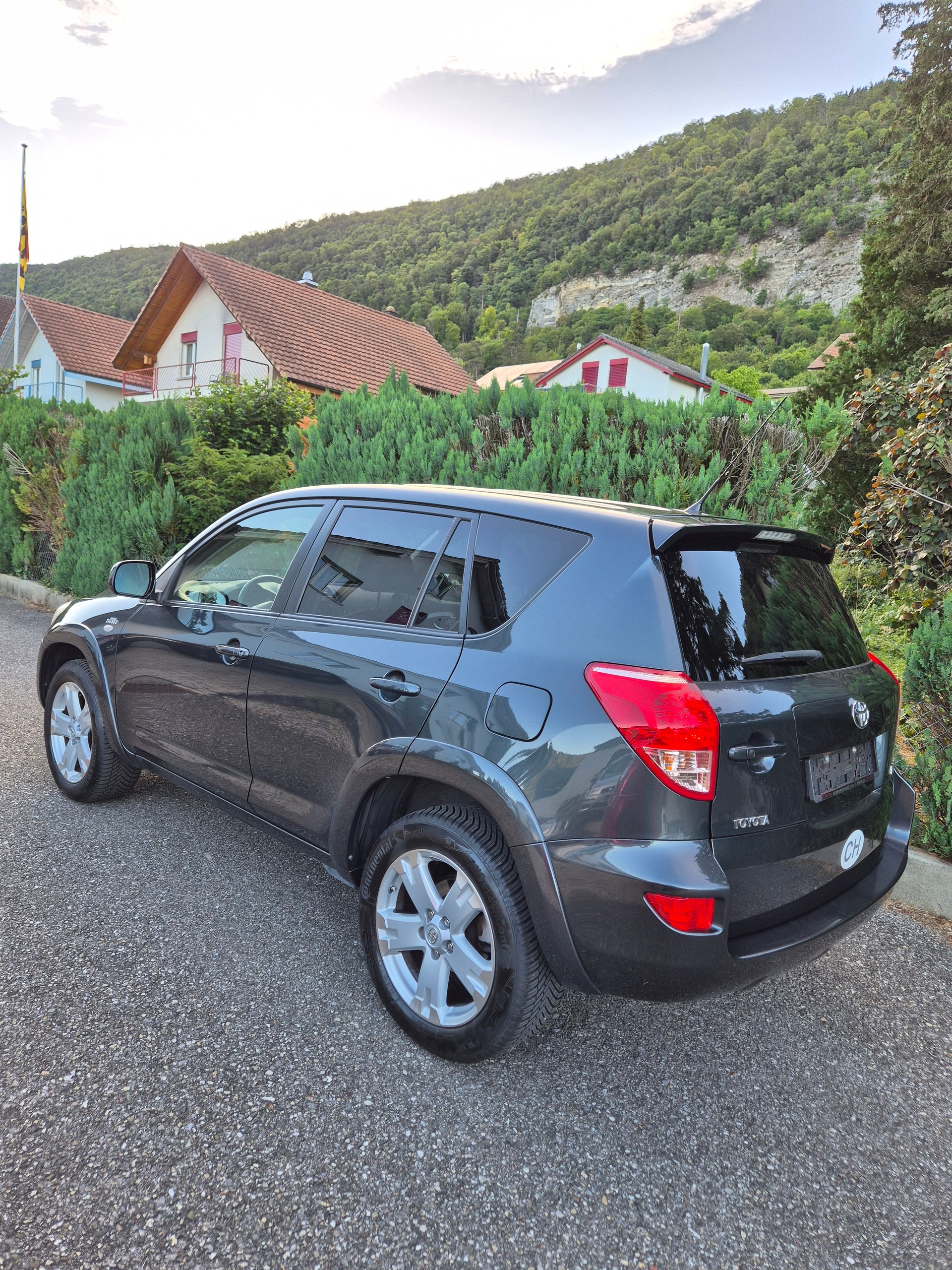 TOYOTA RAV-4 2.2D-4 D CleanPower Linea Sol-image-0