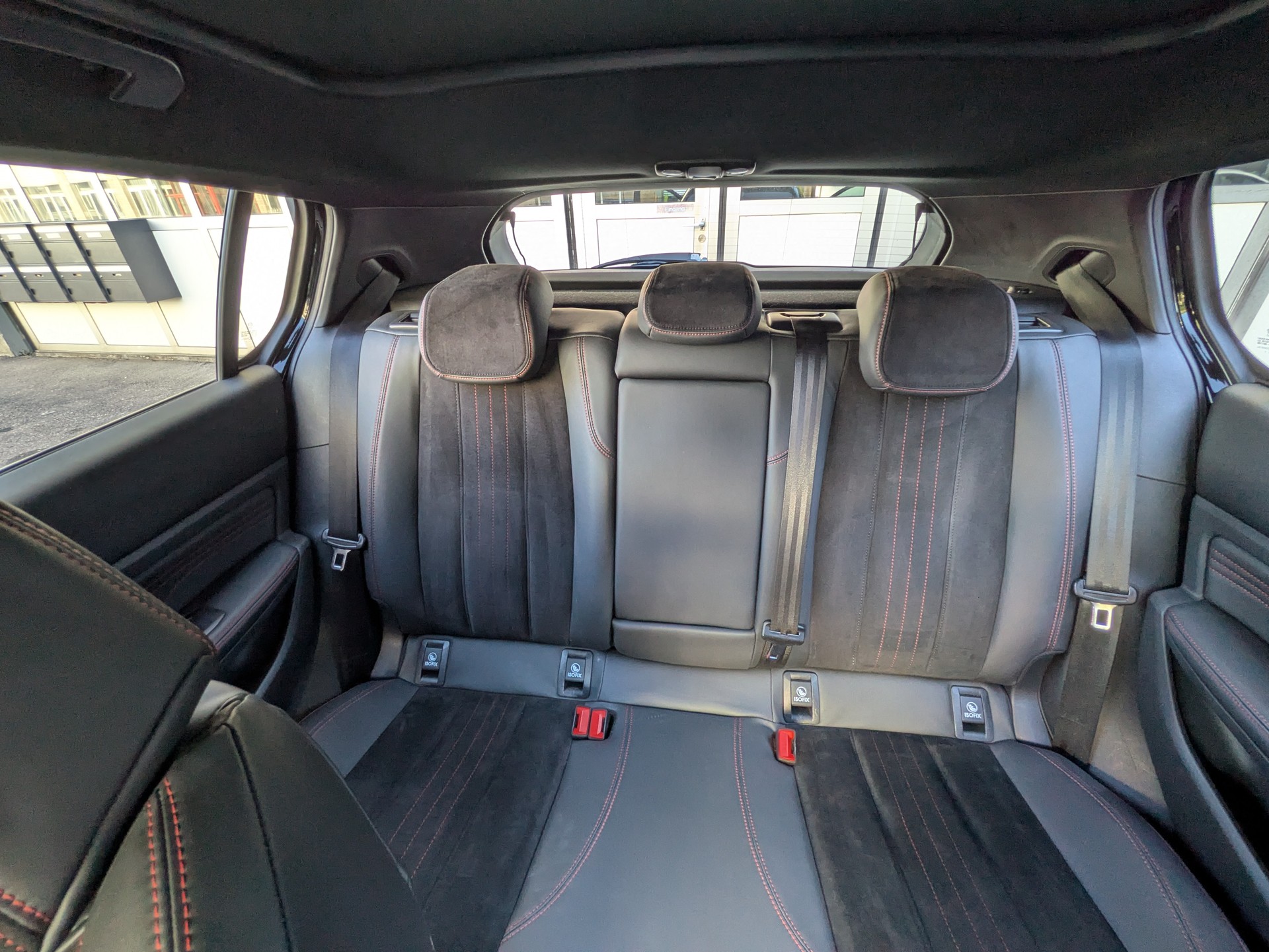 PEUGEOT 1.6 THP GTi-image-4