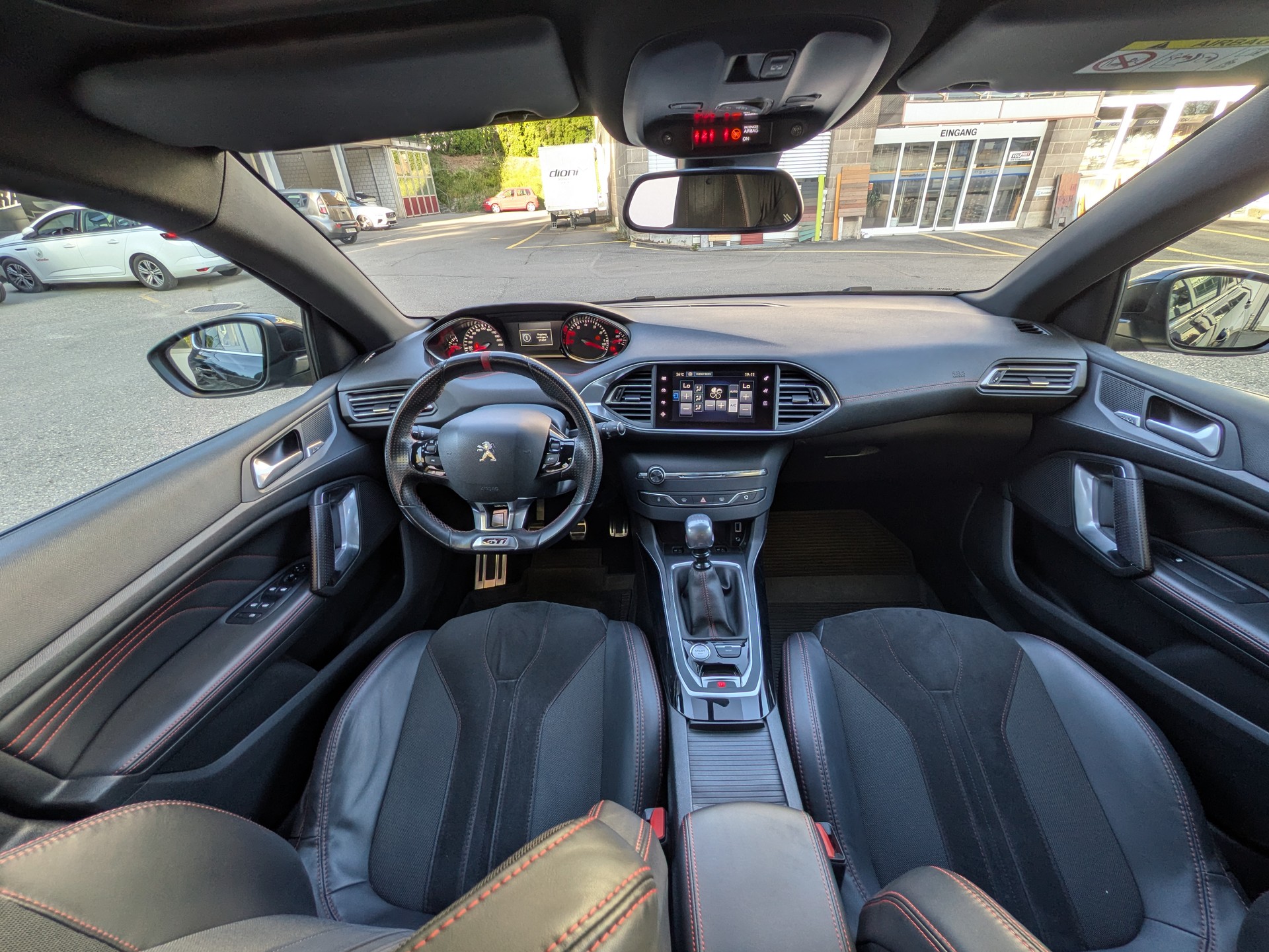PEUGEOT 1.6 THP GTi-image-3