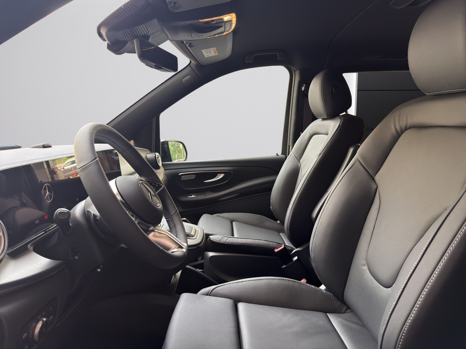 MERCEDES-BENZ V 250 d extralang 4Matic Avantgarde 9G-Tronic-image-7