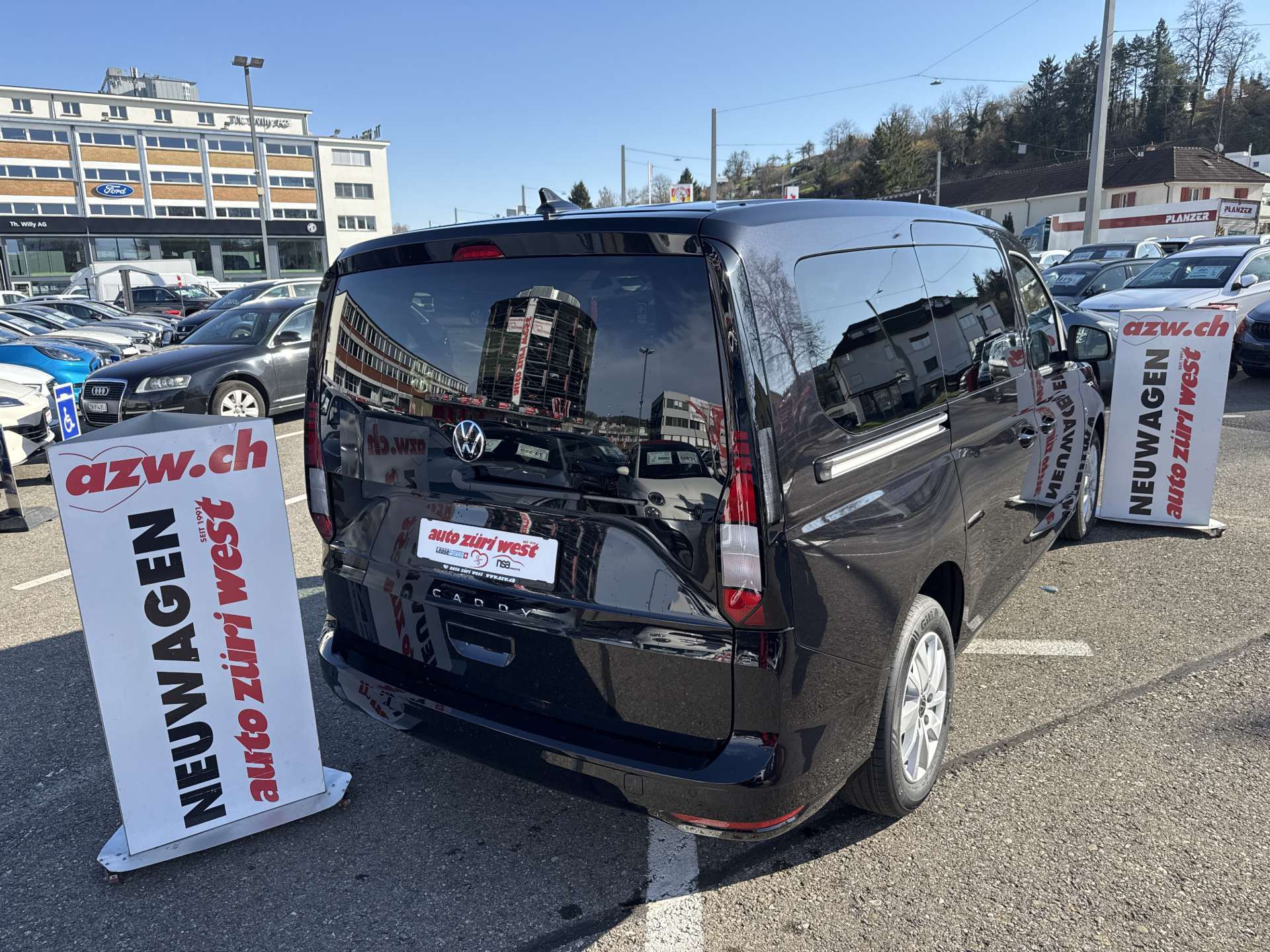 VW Caddy Maxi 1.5 TSi 7-Plätzer DSG-Automat-image-2