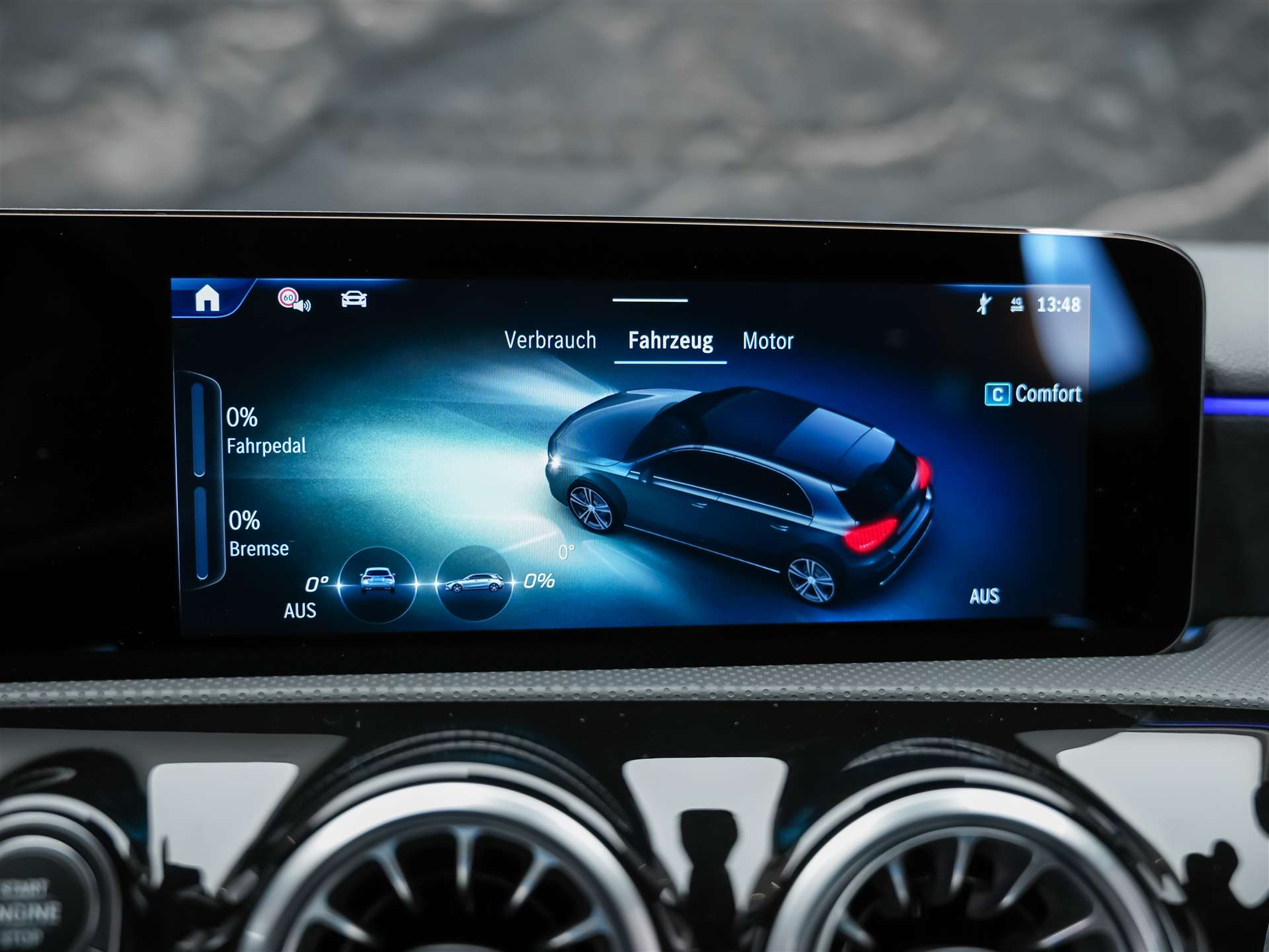 MERCEDES-BENZ A 180 AMG Line 7G-DCT *Facelift*Werksgarantie*Kamera*Abstandsregler-image-28