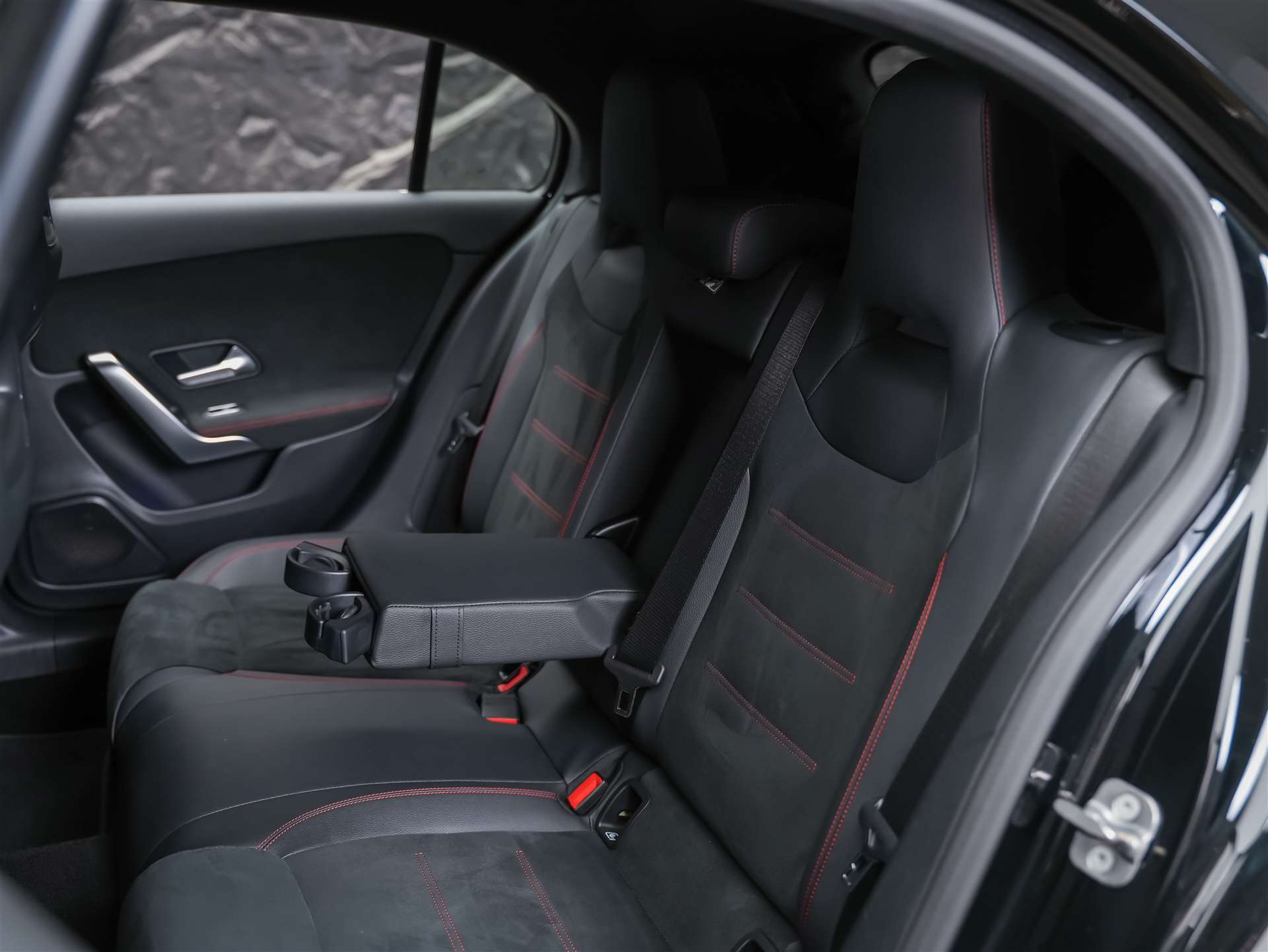 MERCEDES-BENZ A 180 AMG Line 7G-DCT *Facelift*Werksgarantie*Kamera*Abstandsregler-image-12