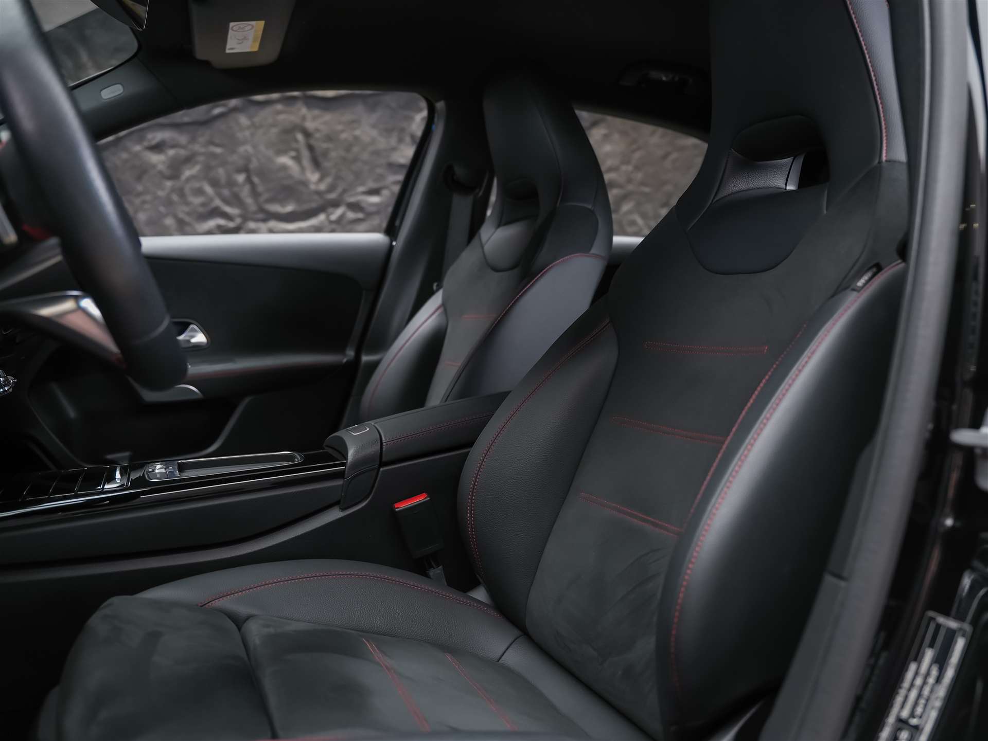 MERCEDES-BENZ A 180 AMG Line 7G-DCT *Facelift*Werksgarantie*Kamera*Abstandsregler-image-9