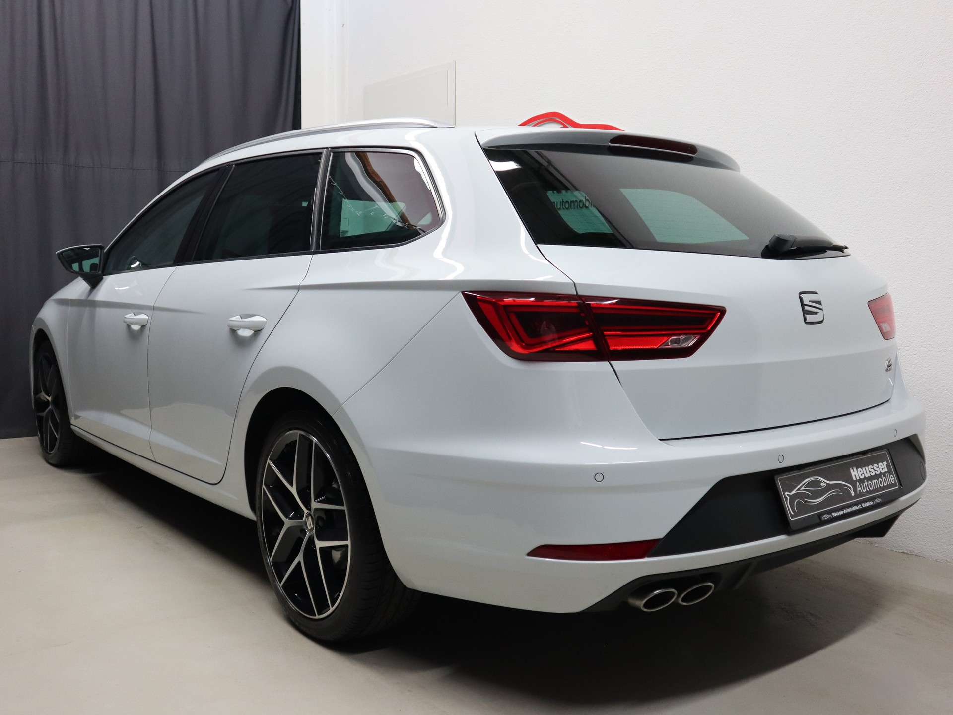 SEAT Leon ST 1.4 TSI FR - Panorama - Navi - DAB+ - CarPlay - Teil-Leder - 150 PS-image-4
