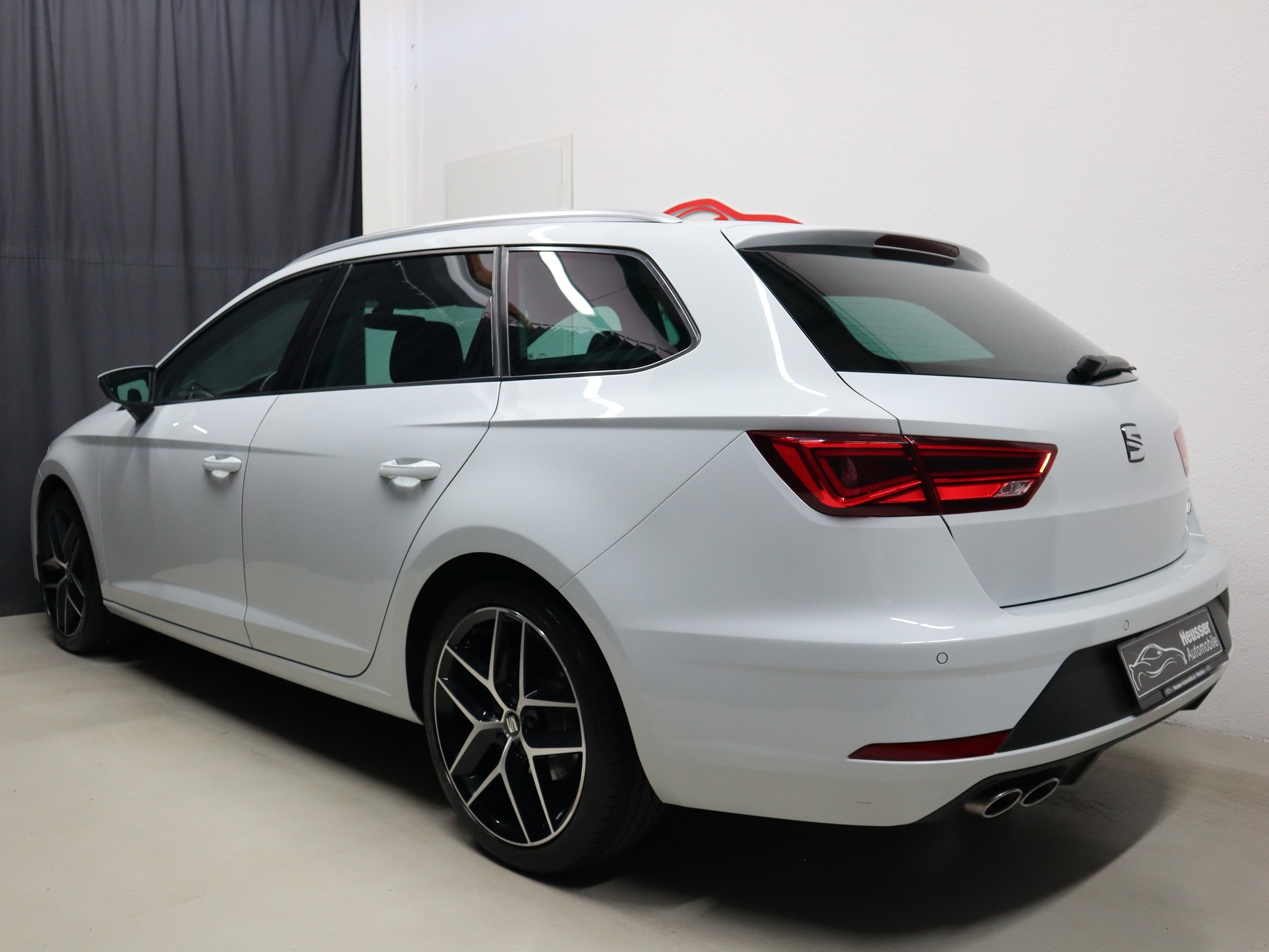 SEAT Leon ST 1.4 TSI FR - Panorama - Navi - DAB+ - CarPlay - Teil-Leder - 150 PS-image-3