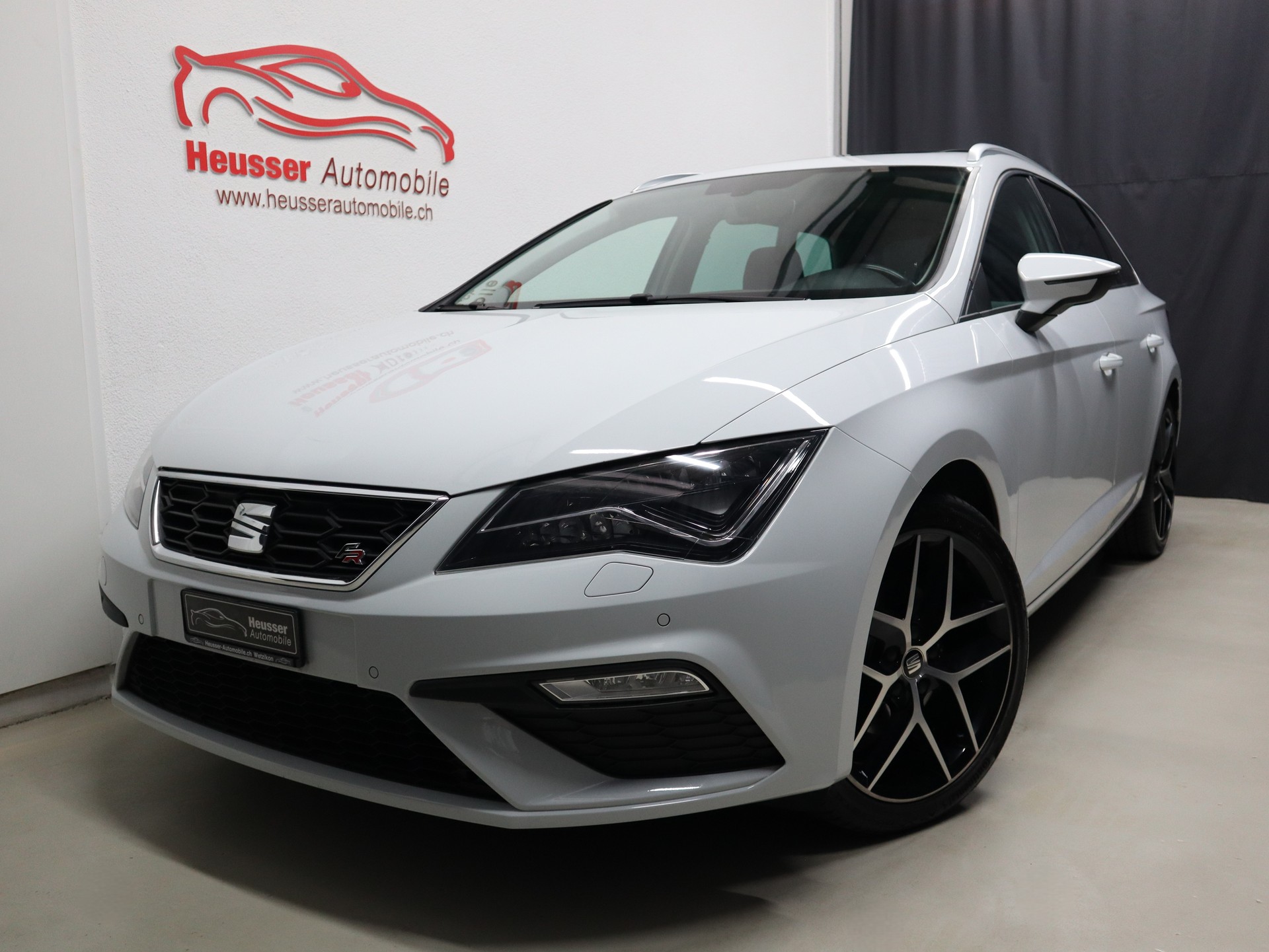 SEAT Leon ST 1.4 TSI FR - Panorama - Navi - DAB+ - CarPlay - Teil-Leder - 150 PS-image-0