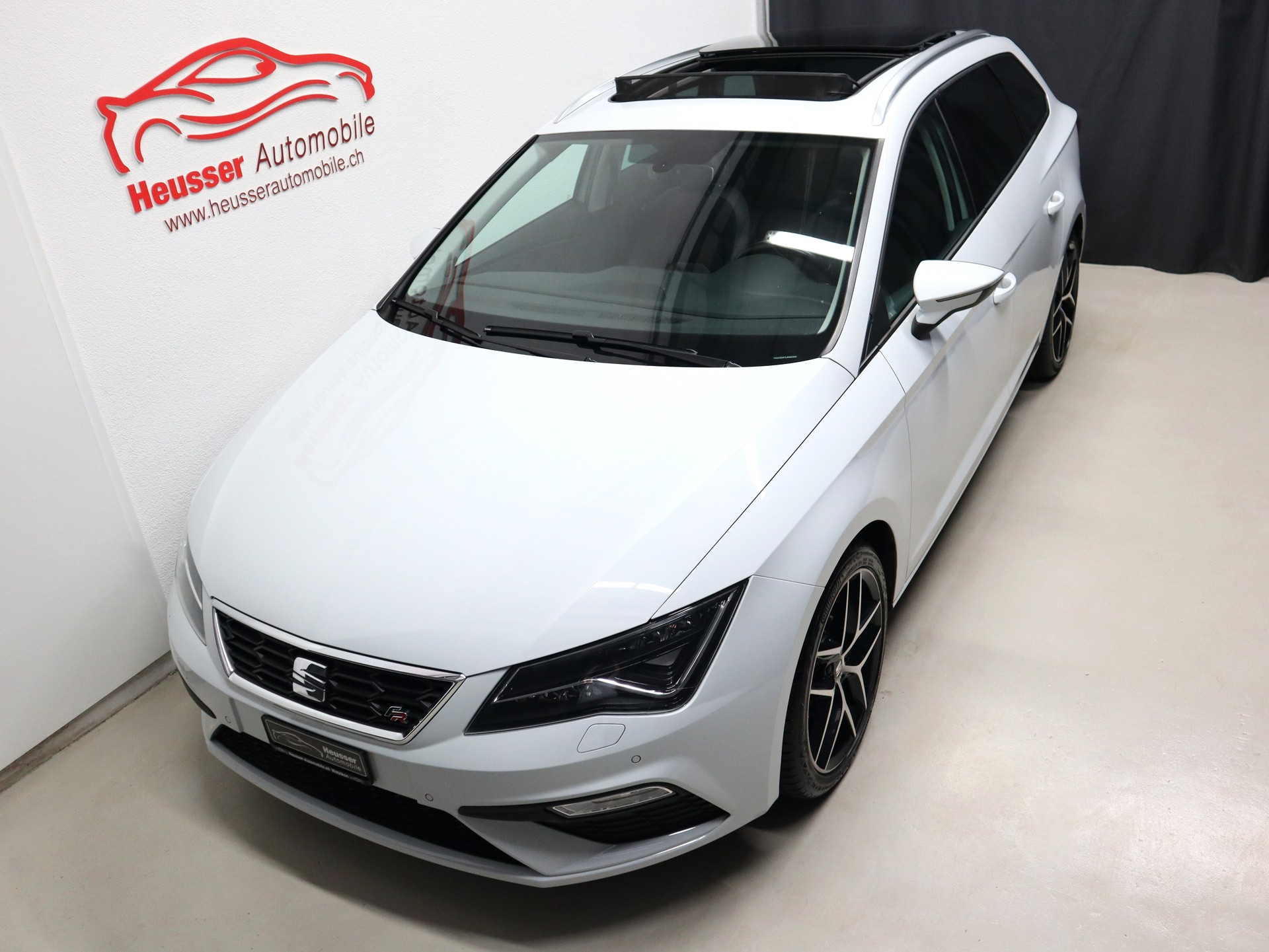 SEAT Leon ST 1.4 TSI FR - Panorama - Navi - DAB+ - CarPlay - Teil-Leder - 150 PS-image-2