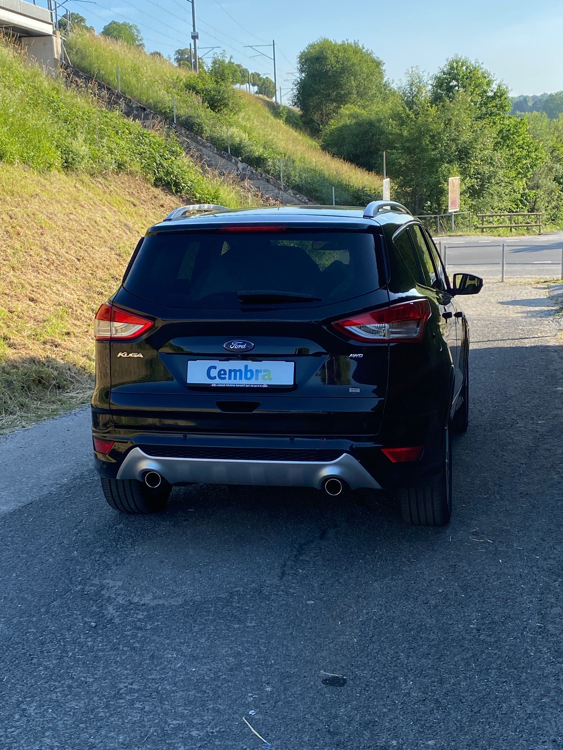 FORD Kuga 2.0 TDCi Titanium 4WD PowerShift-image-3