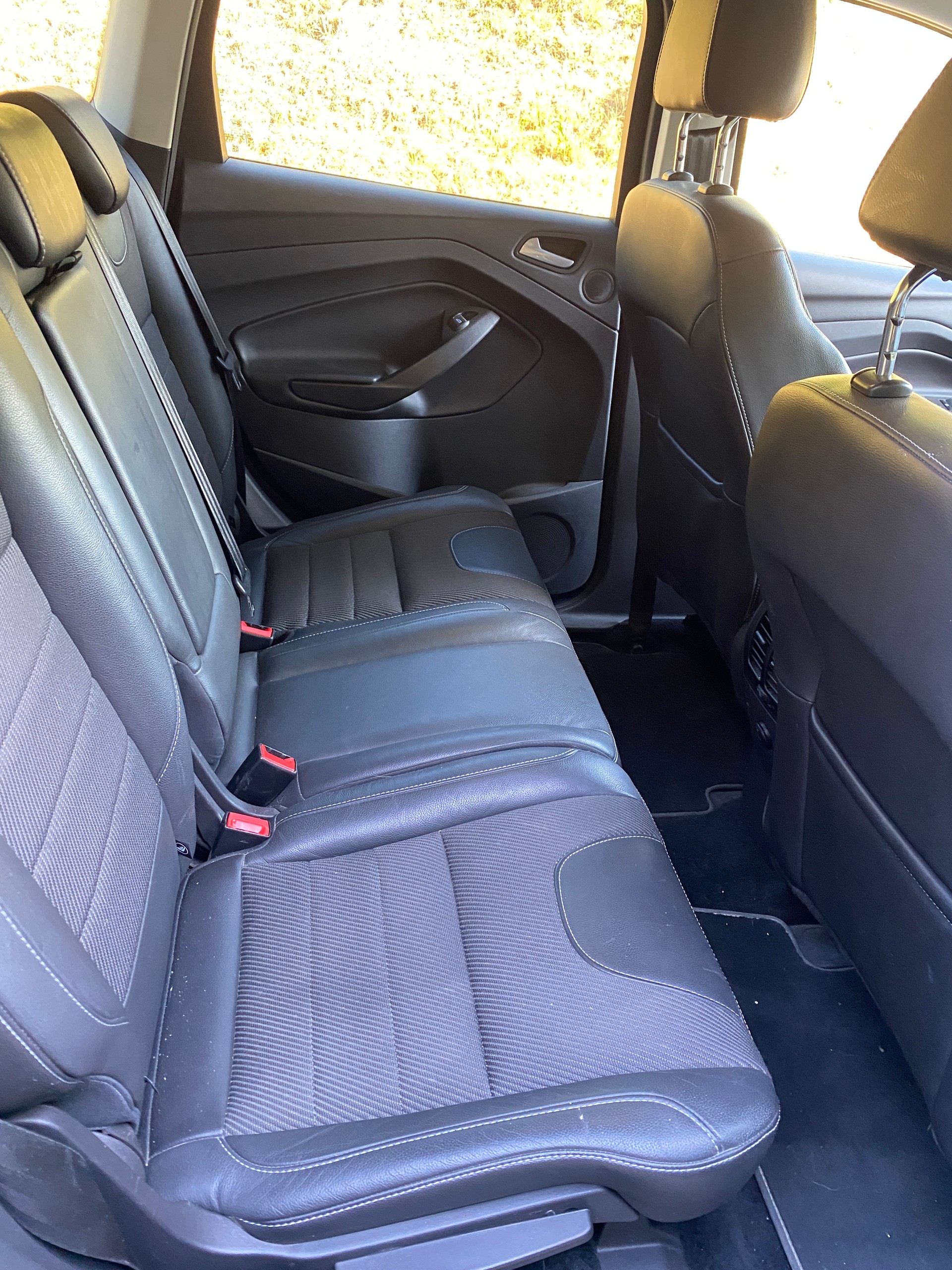 FORD Kuga 2.0 TDCi Titanium 4WD PowerShift-image-4