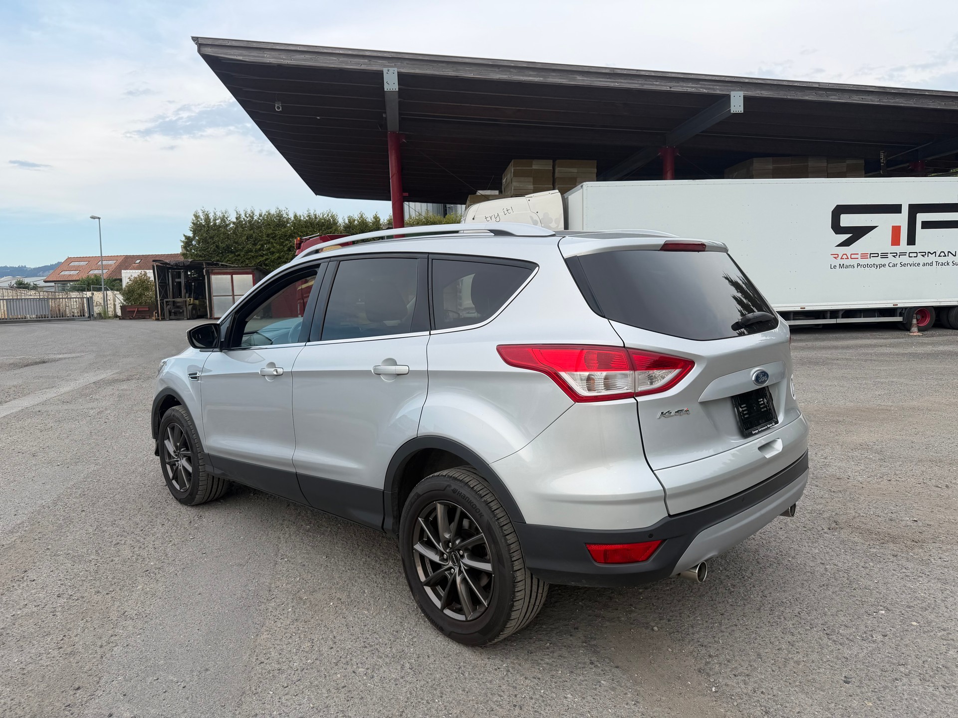 FORD Kuga 2.0 TDCi Titanium 4WD PowerShift-image-3