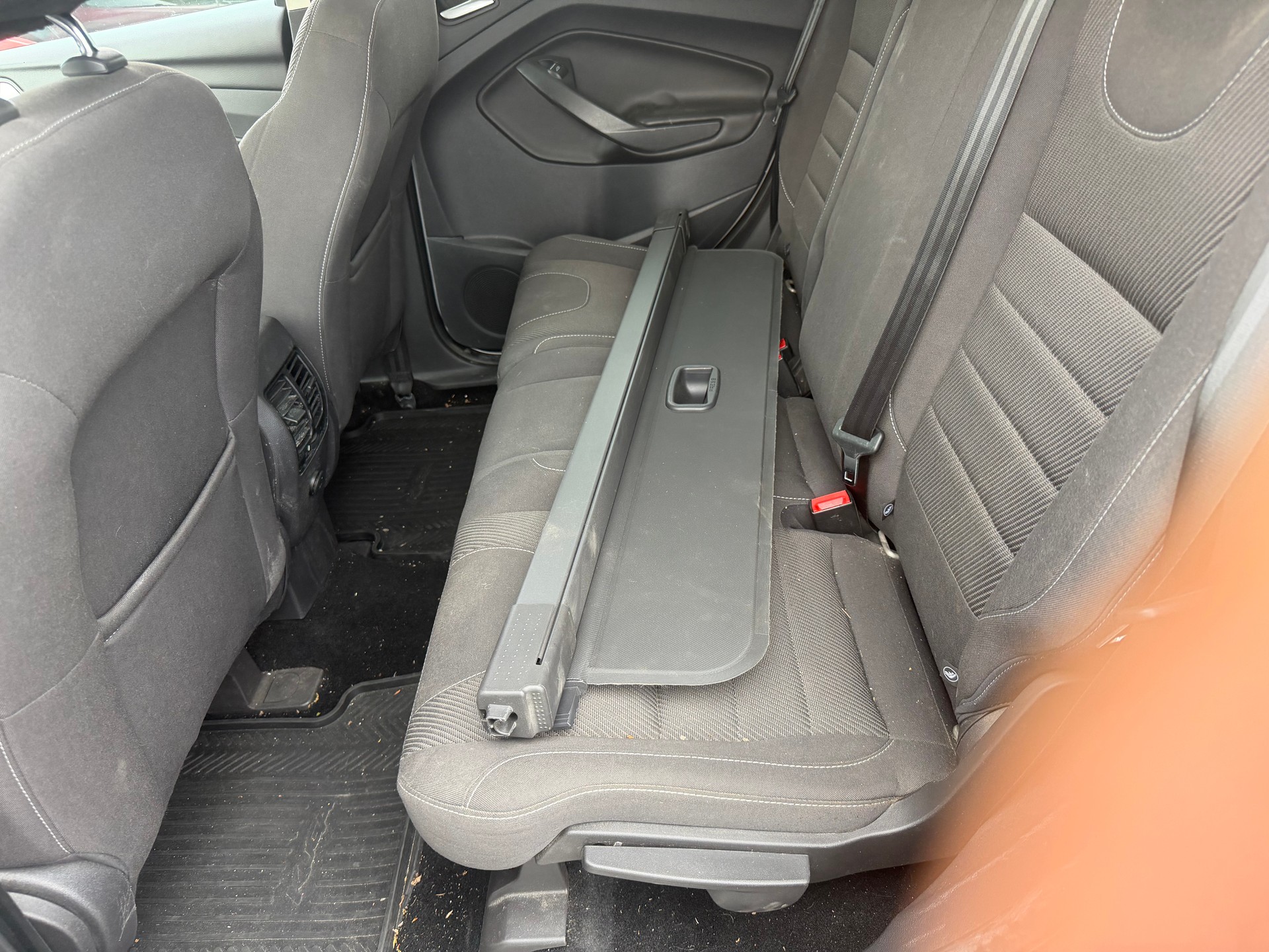 FORD Kuga 2.0 TDCi Titanium 4WD PowerShift-image-8
