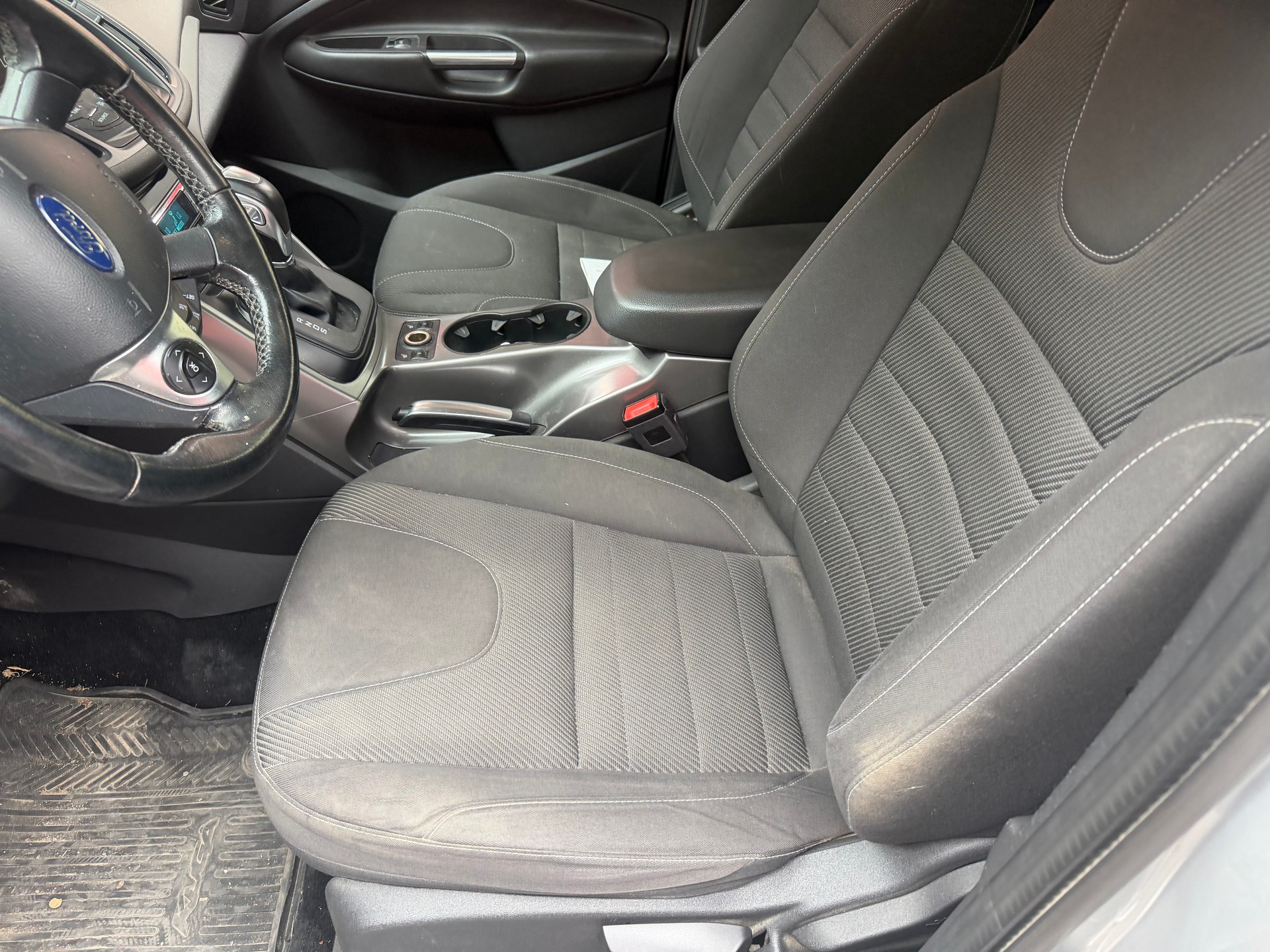 FORD Kuga 2.0 TDCi Titanium 4WD PowerShift-image-7