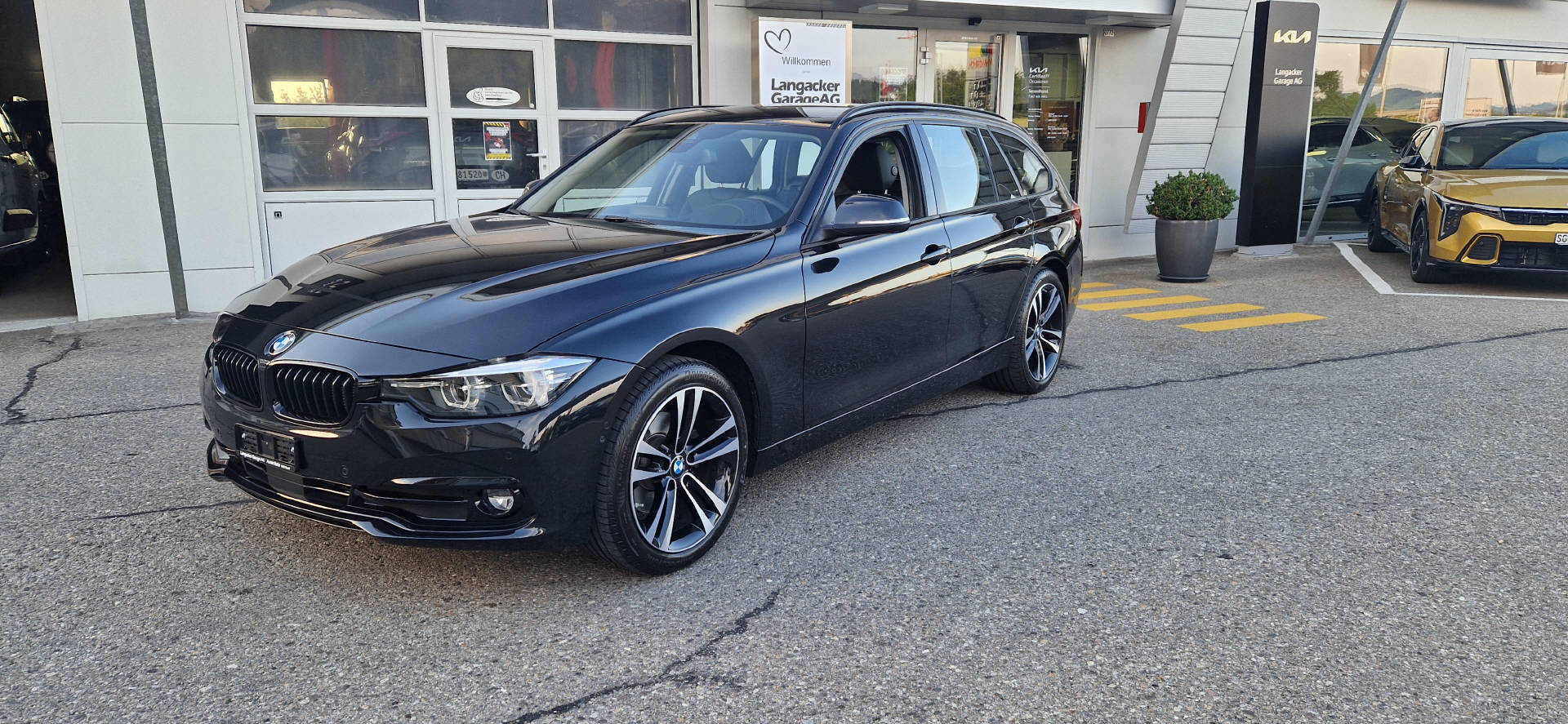 BMW 320d xDrive SAG Touring-image-1