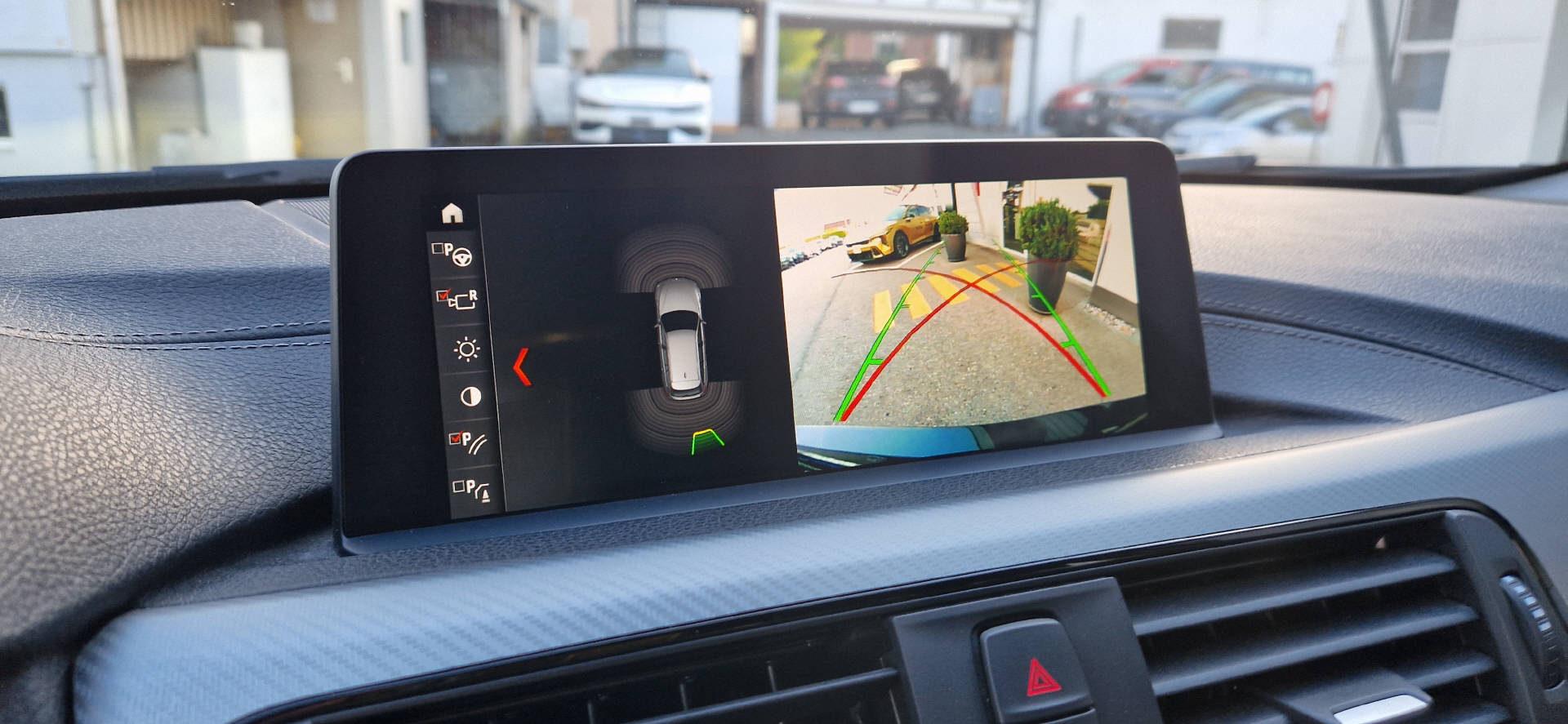 BMW 320d xDrive SAG Touring-image-8