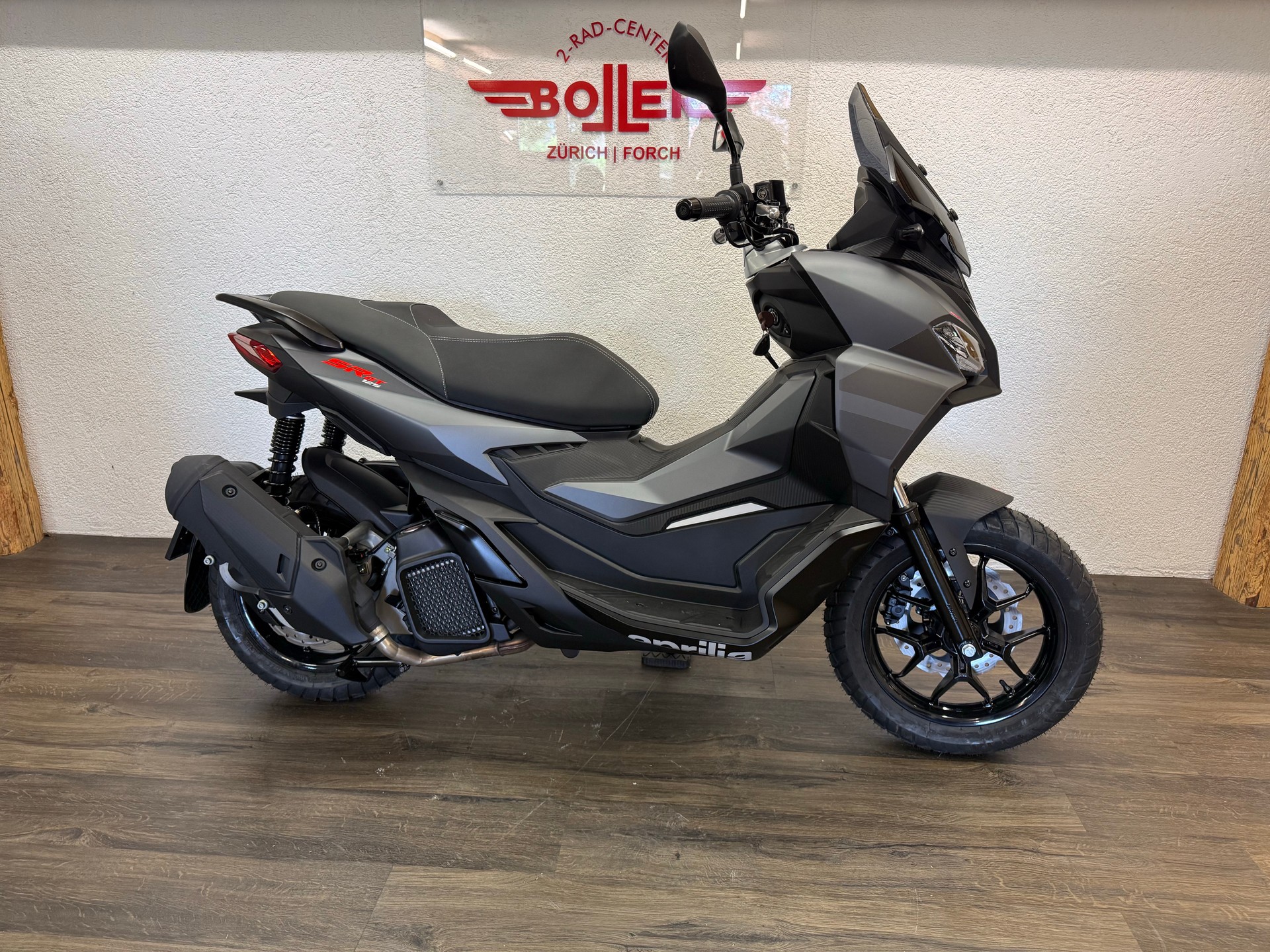 APRILIA SR 125 GT ABS E5+-showroom-element-1