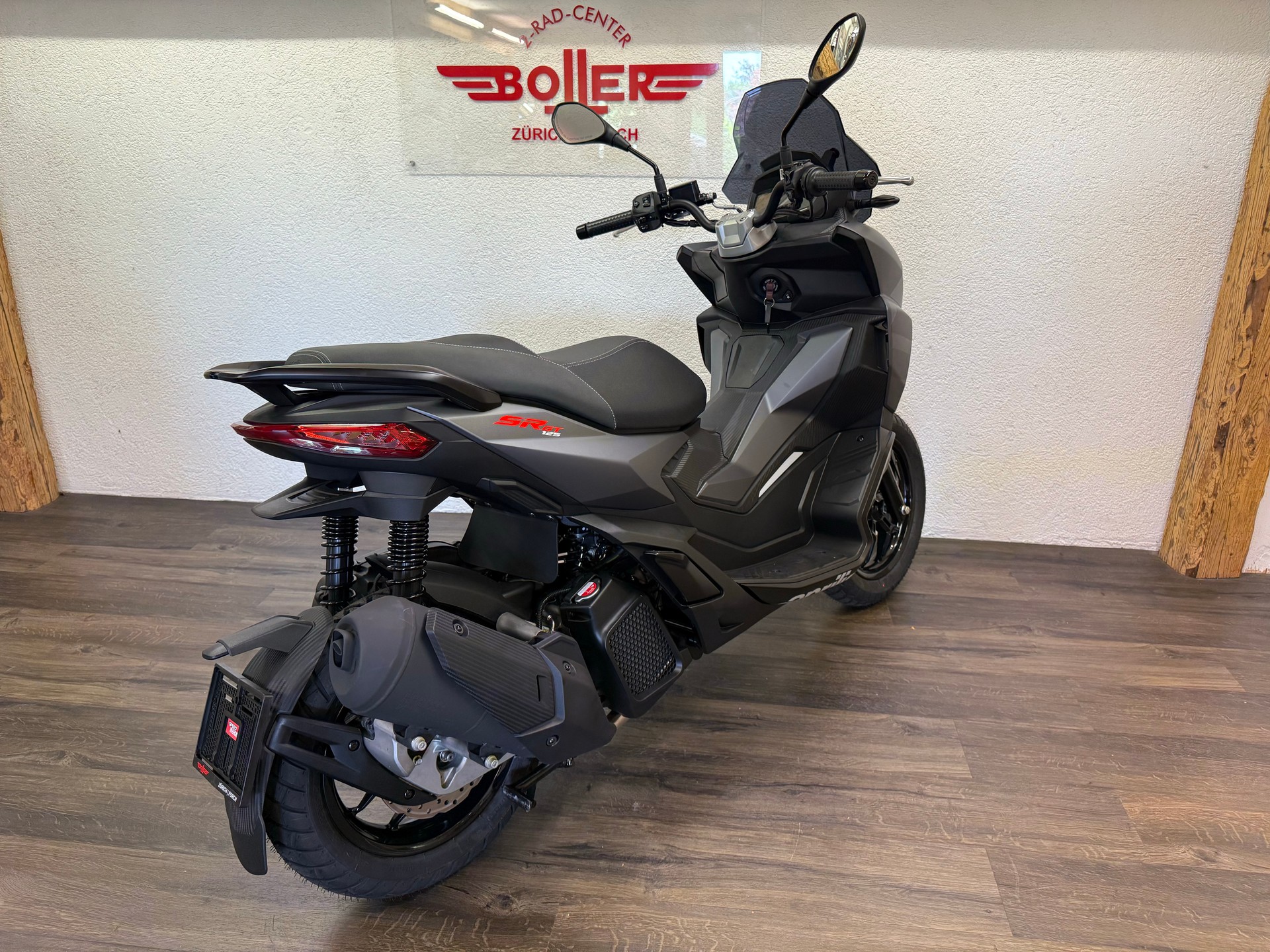 APRILIA SR 125 GT ABS E5+-showroom-element-3