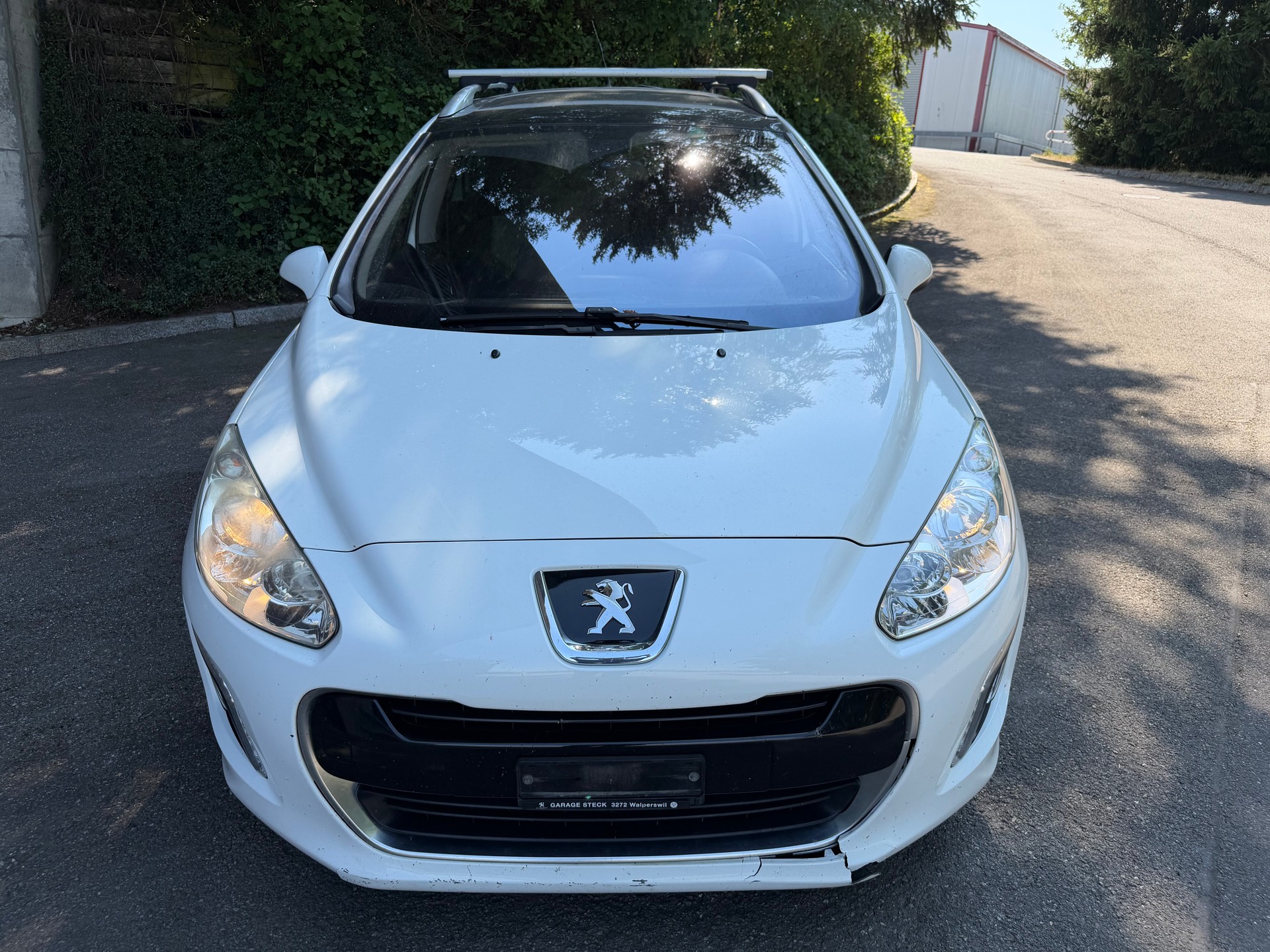 PEUGEOT 308 SW 2.0 HDI Allure Automatic-image-2
