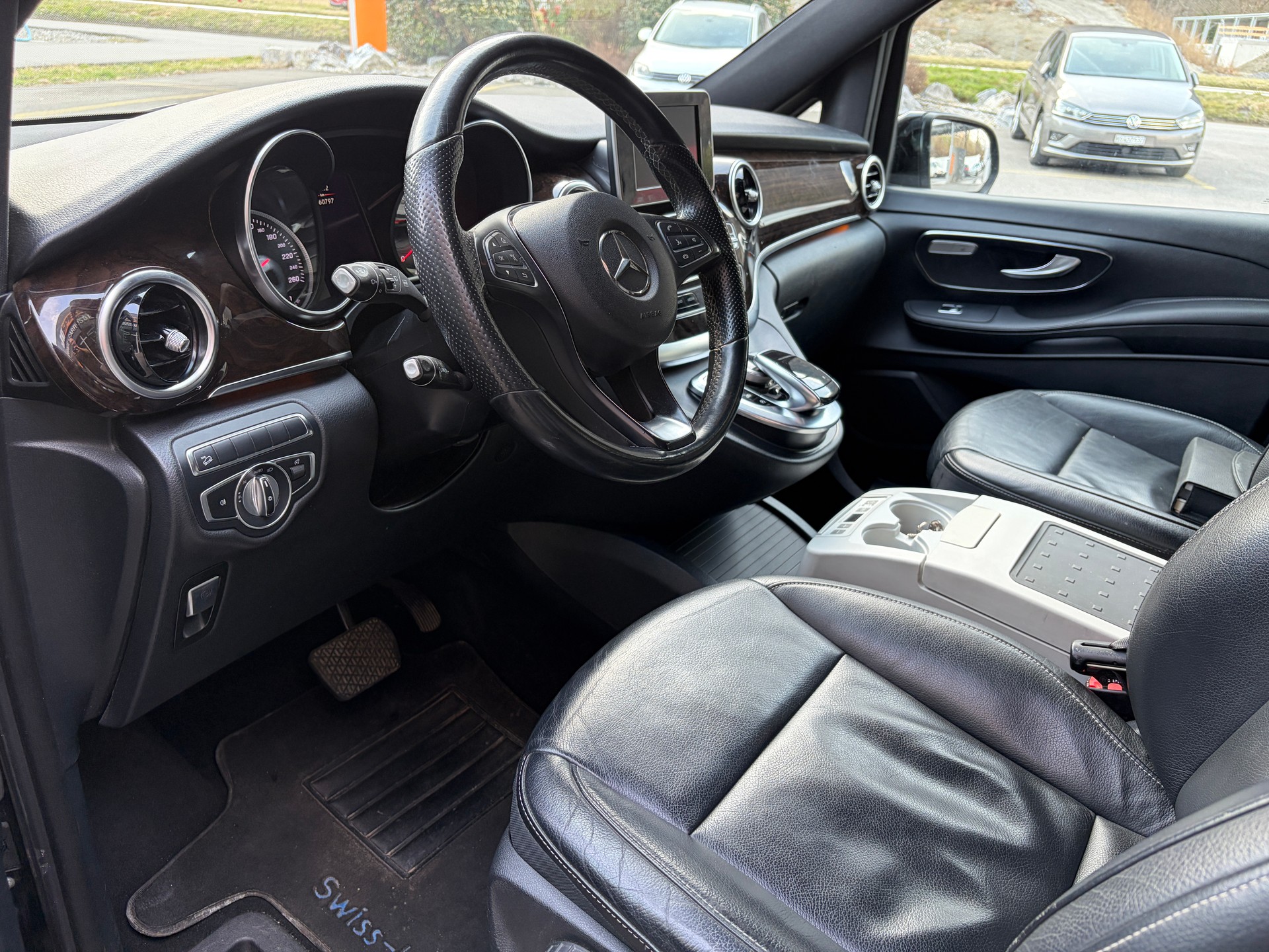 MERCEDES-BENZ V 250 d Avantgarde extralang 7G-Tronic-image-10