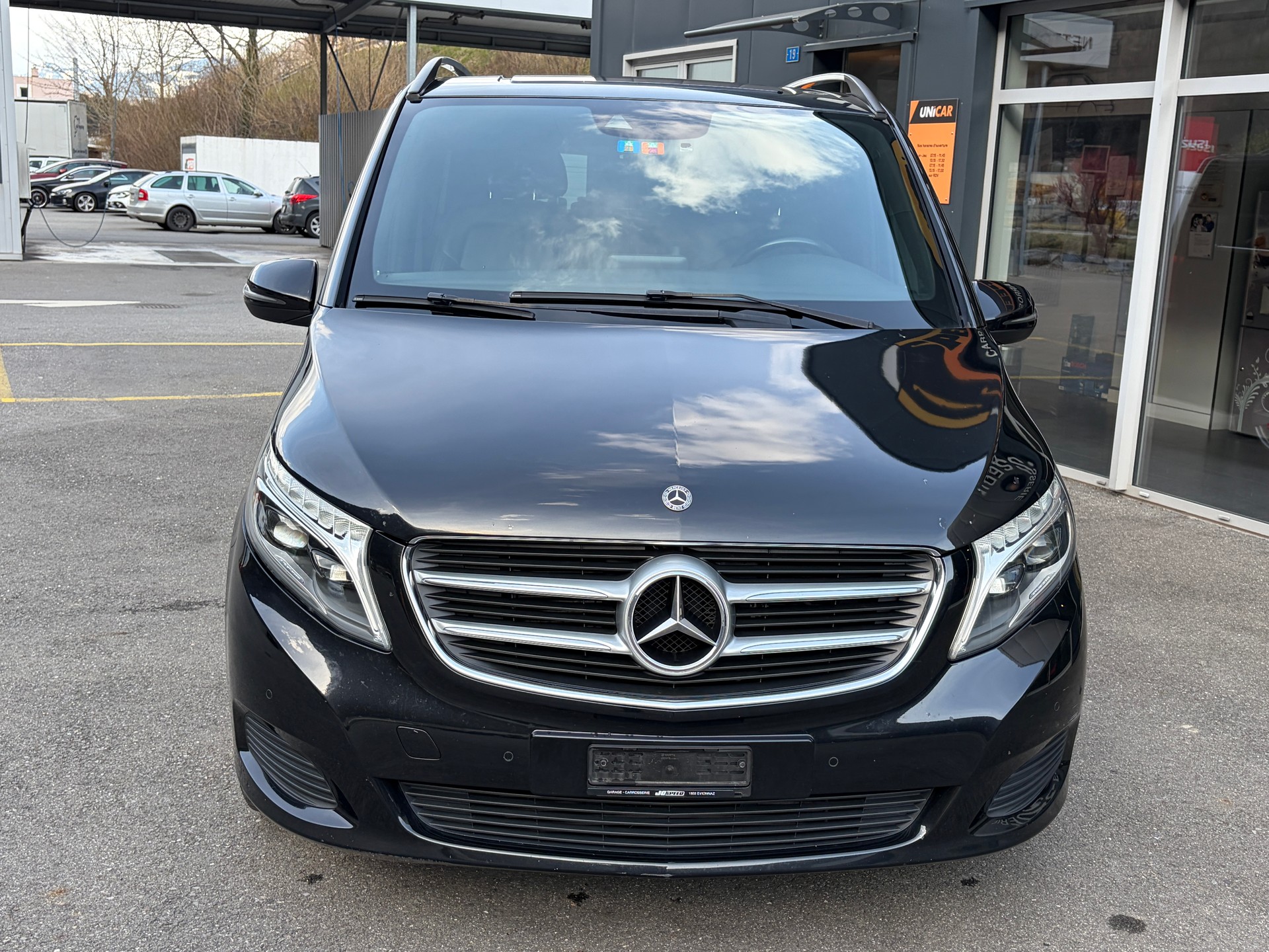 MERCEDES-BENZ V 250 d Avantgarde extralang 7G-Tronic-image-2