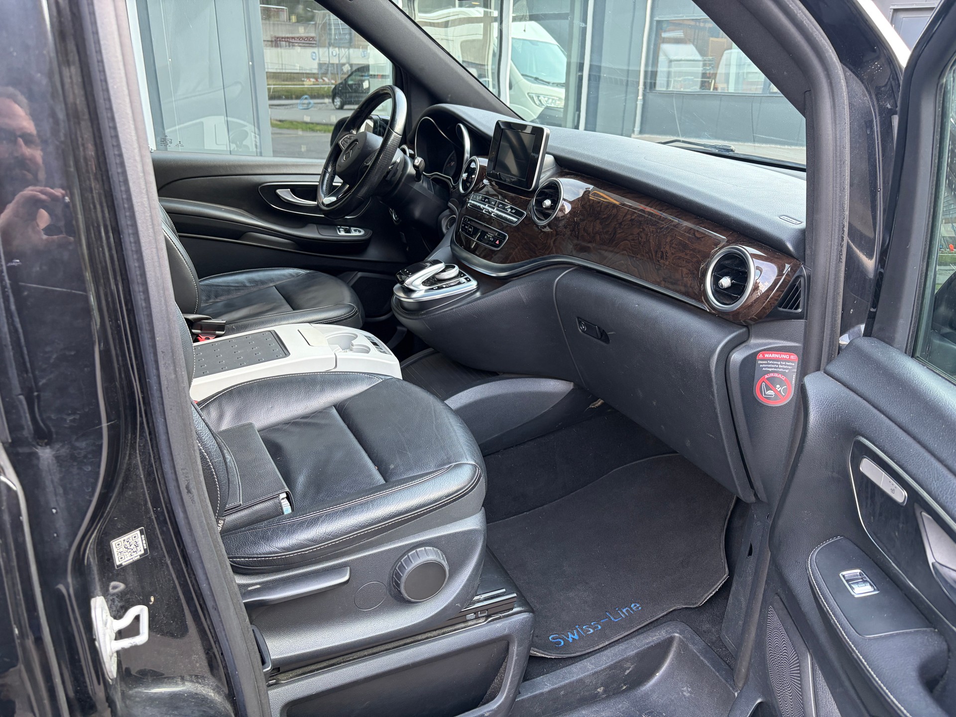 MERCEDES-BENZ V 250 d Avantgarde extralang 7G-Tronic-image-14