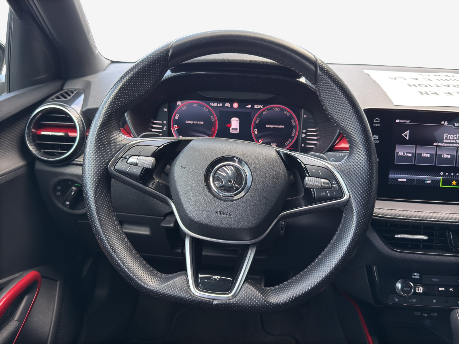 SKODA Fabia 1.0 TSI Monte Carlo DSG-image-9