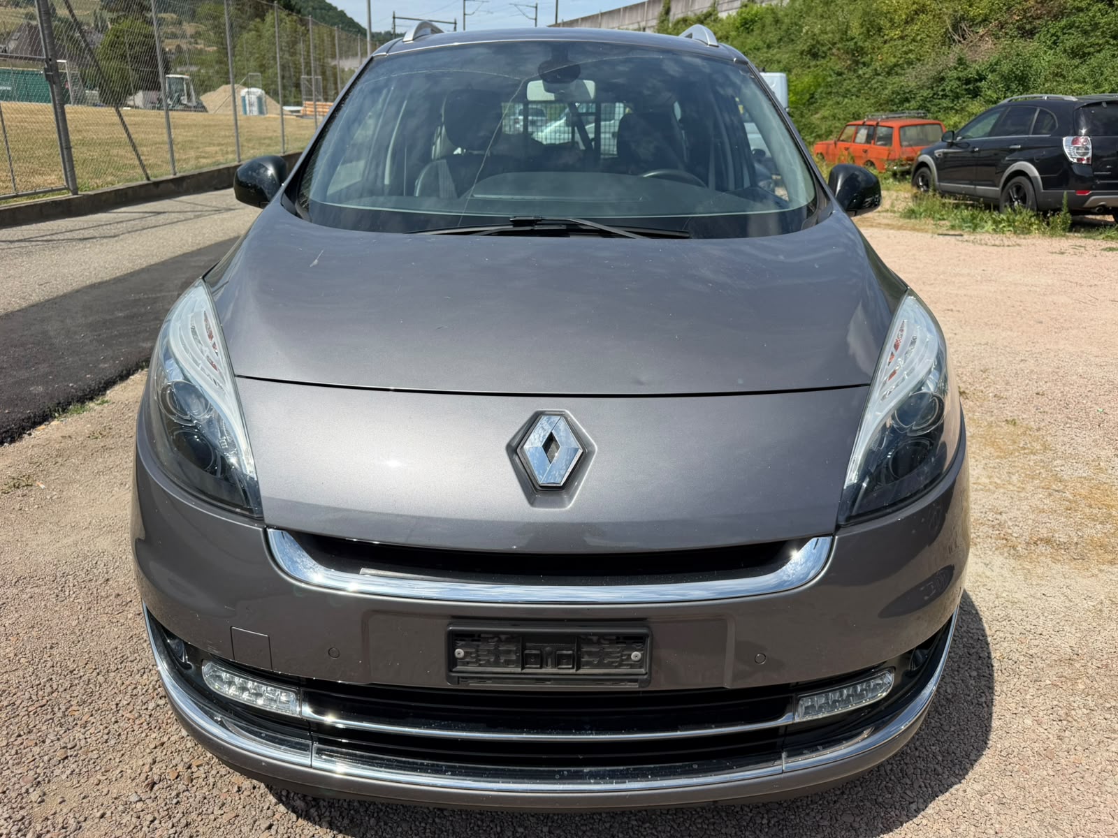 RENAULT Grand Scénic 1.4 16V Turbo Bose-image-10