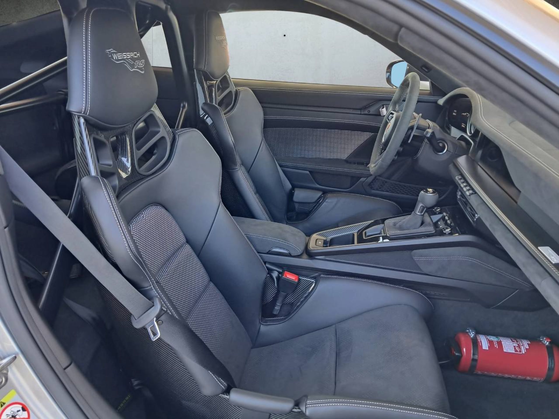 PORSCHE 911 GT3 RS (MY24)-image-14