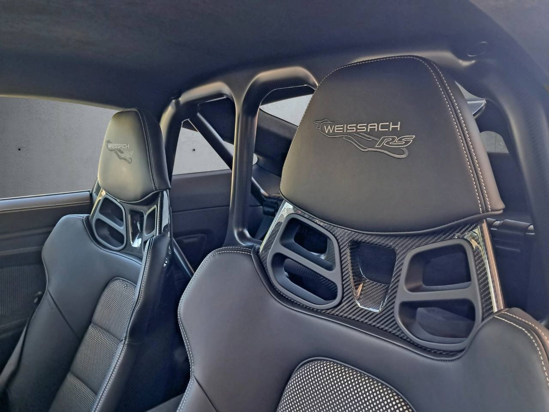 PORSCHE 911 GT3 RS (MY24)-image-27