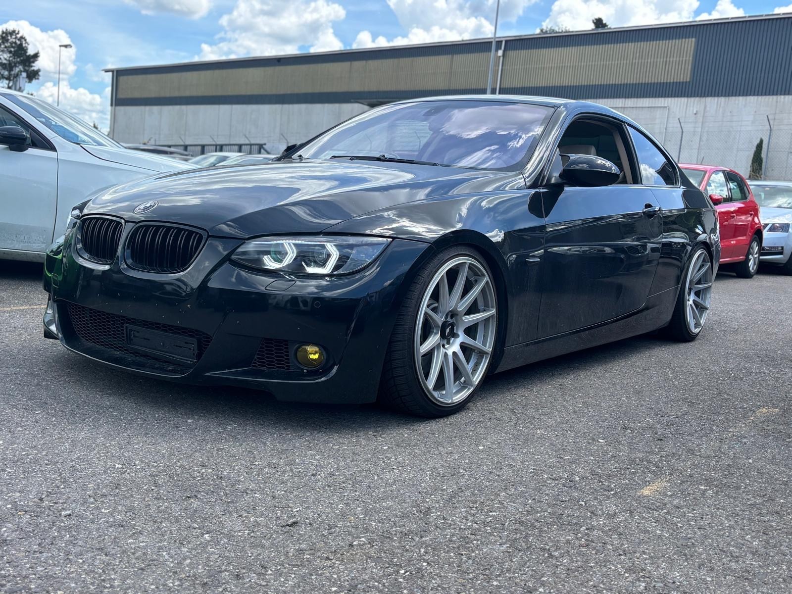 BMW 335i Coupé-image-0