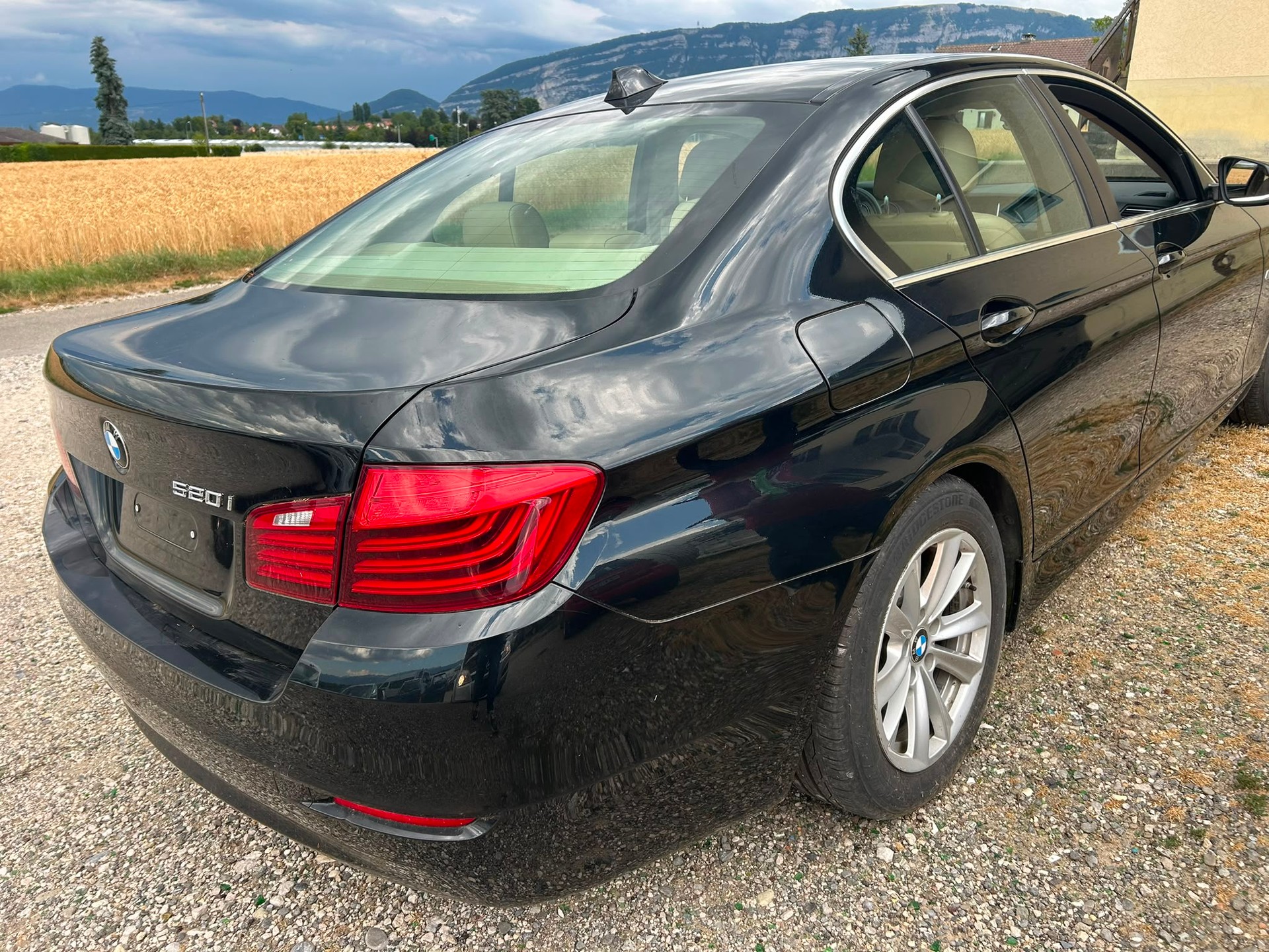 BMW 520i Luxury Line-image-3